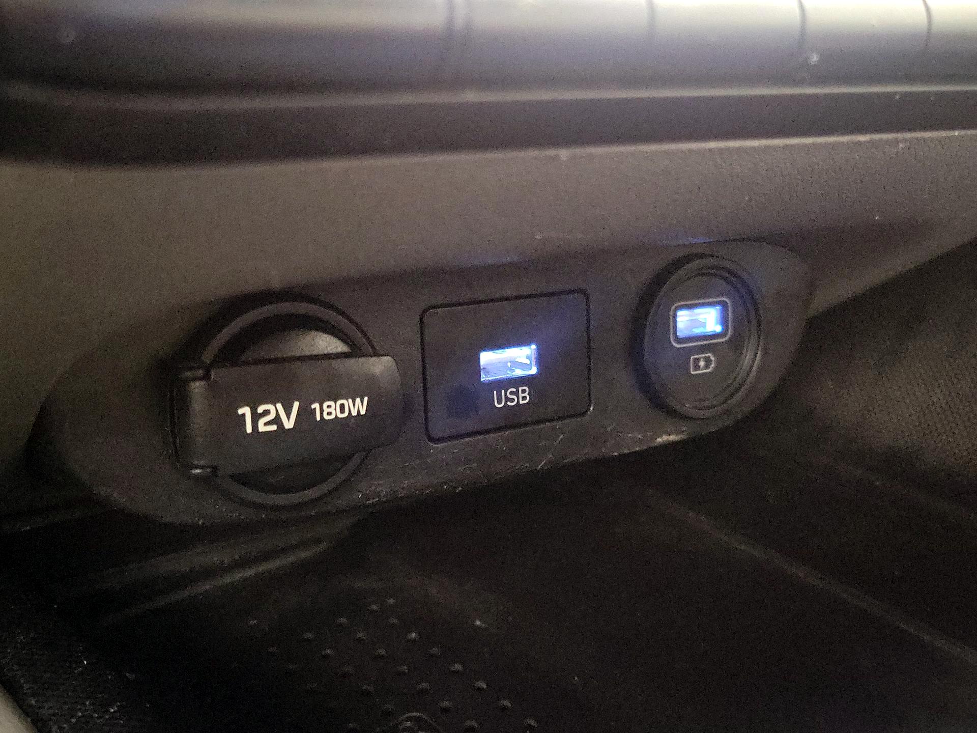 Thumbnail: 2023 Hyundai Elantra - 19