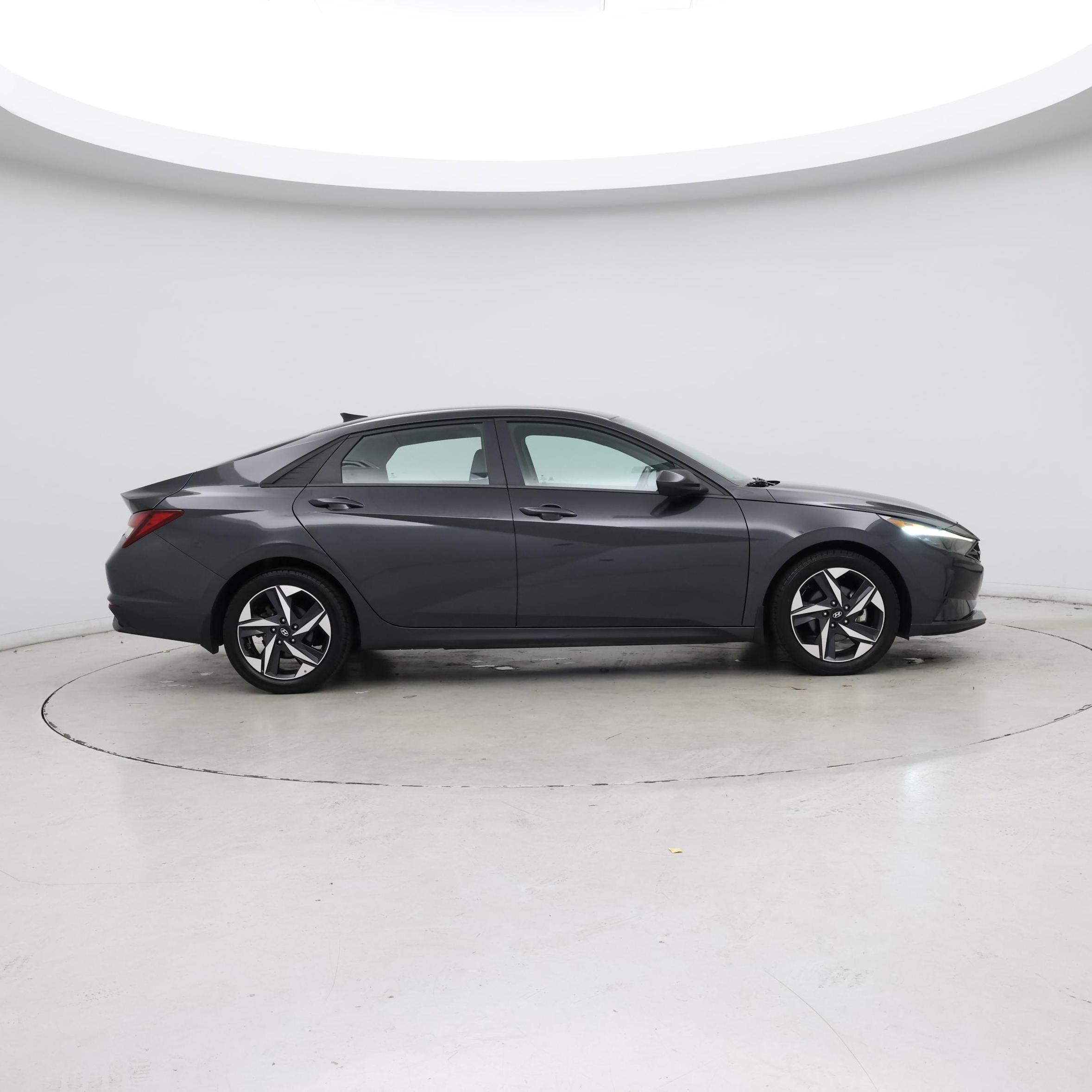 Thumbnail: 2023 Hyundai Elantra - 7