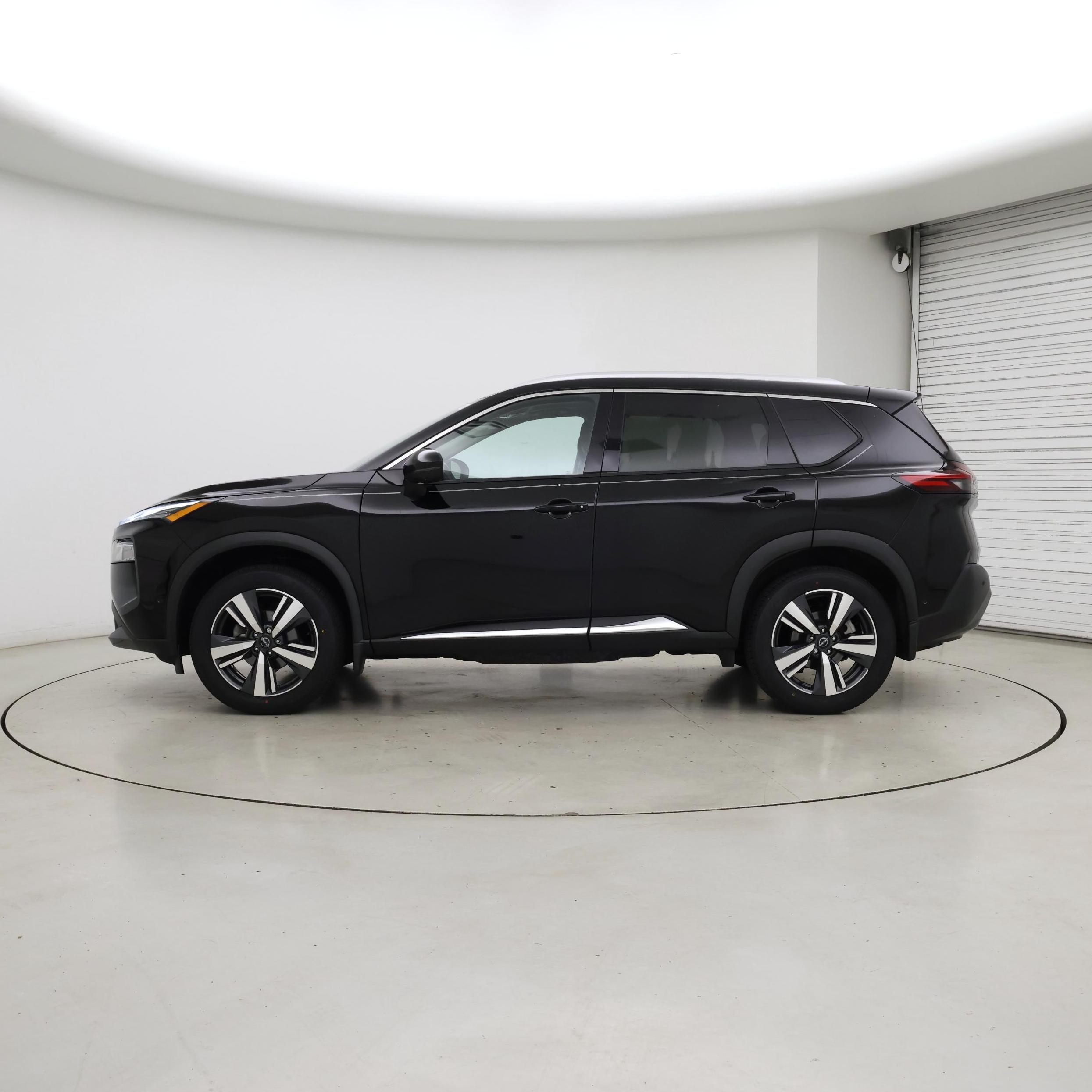 Thumbnail: 2023 Nissan Rogue - 3