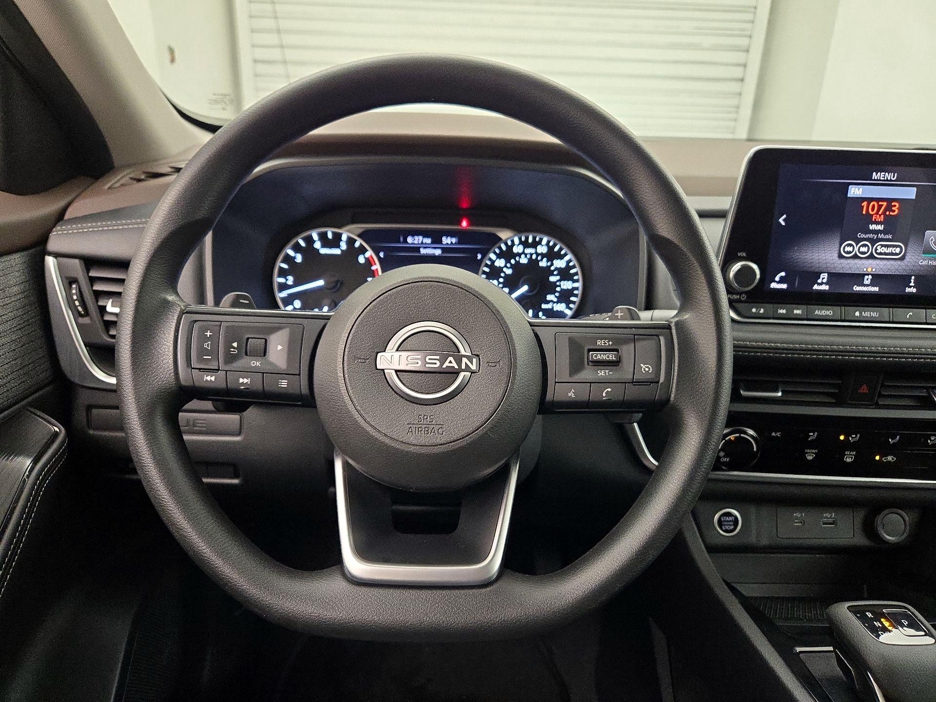 Thumbnail: 2022 Nissan Rogue - 10