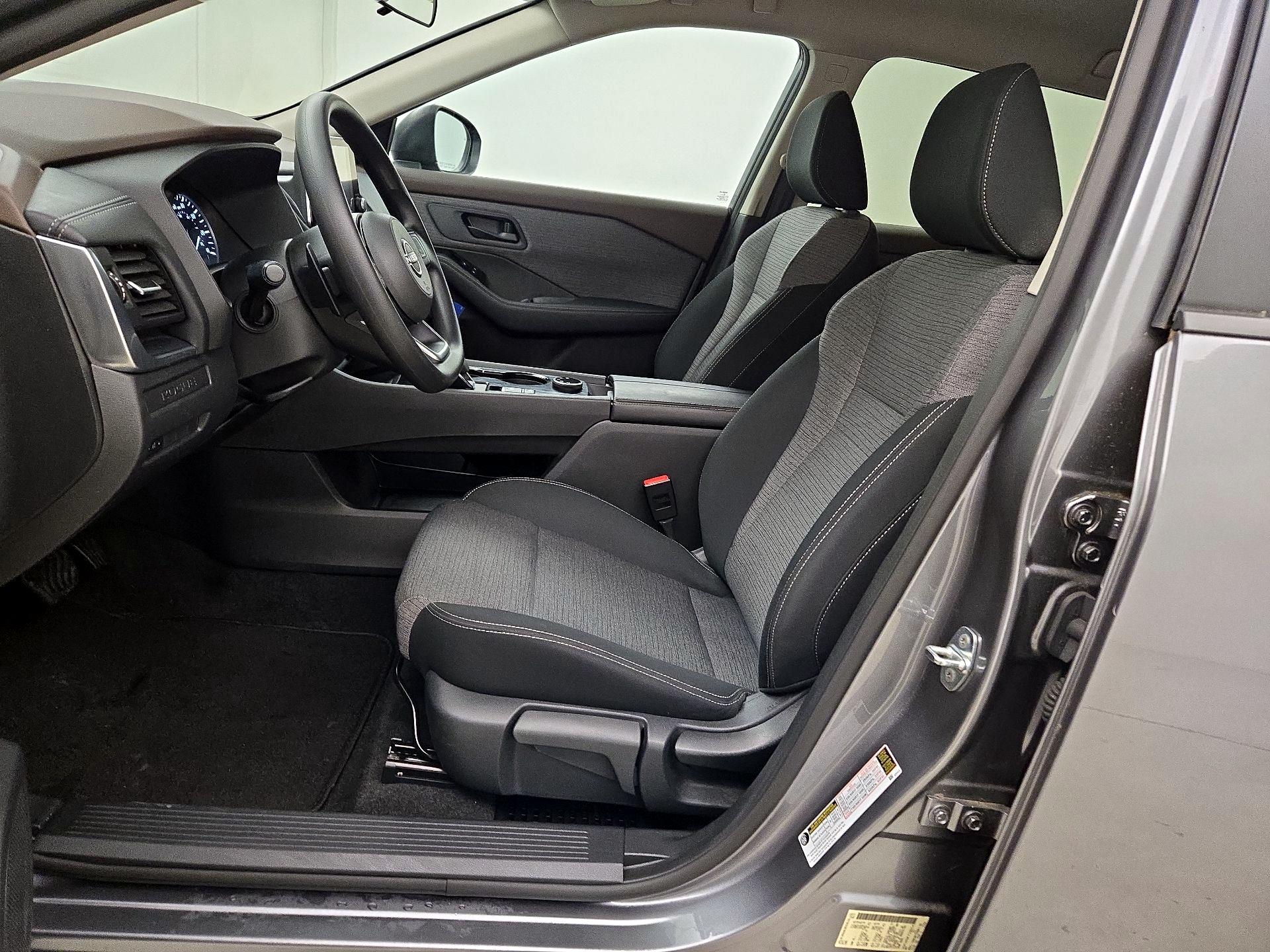 Thumbnail: 2022 Nissan Rogue - 11