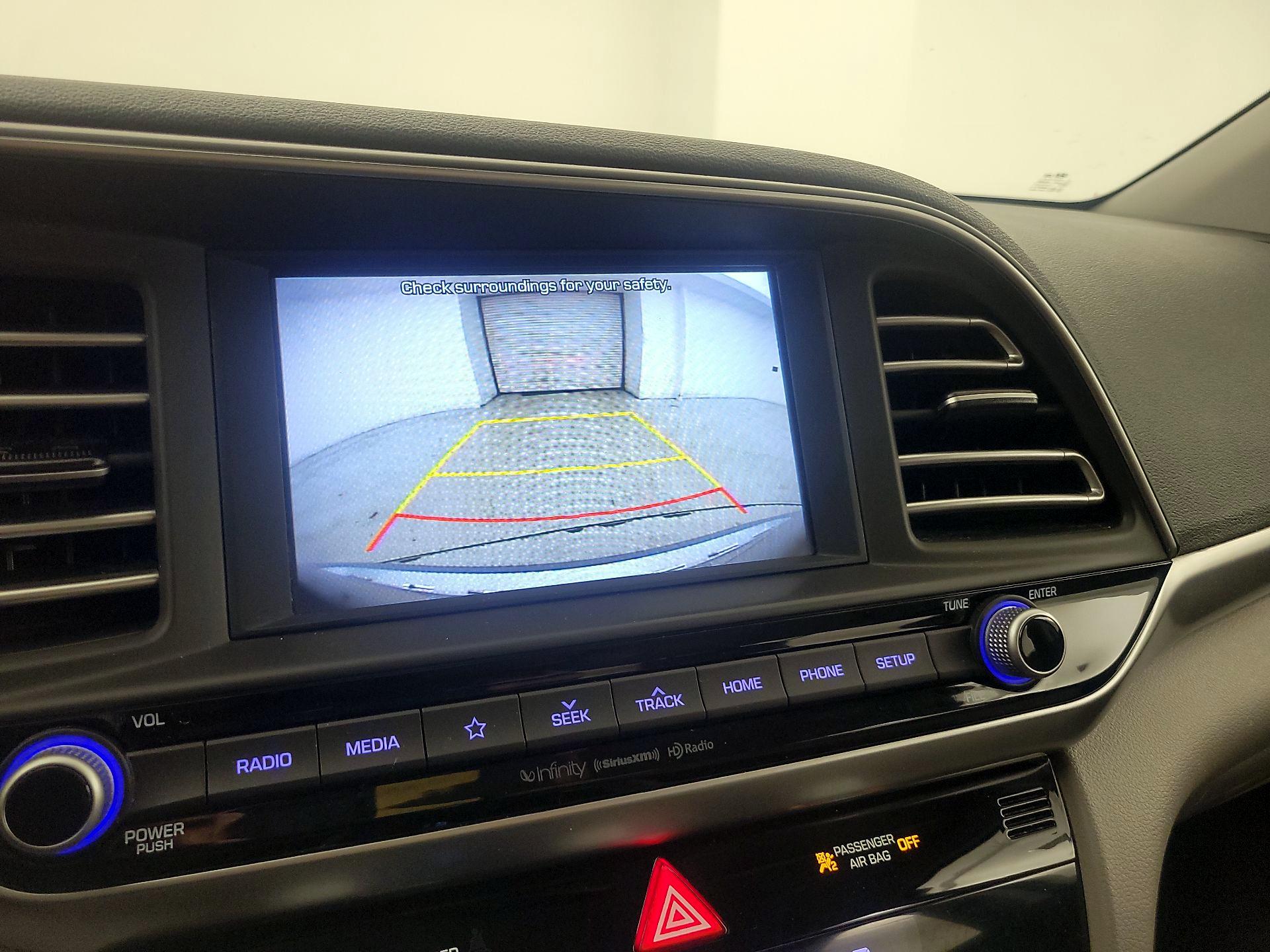 Thumbnail: 2020 Hyundai Elantra - 14