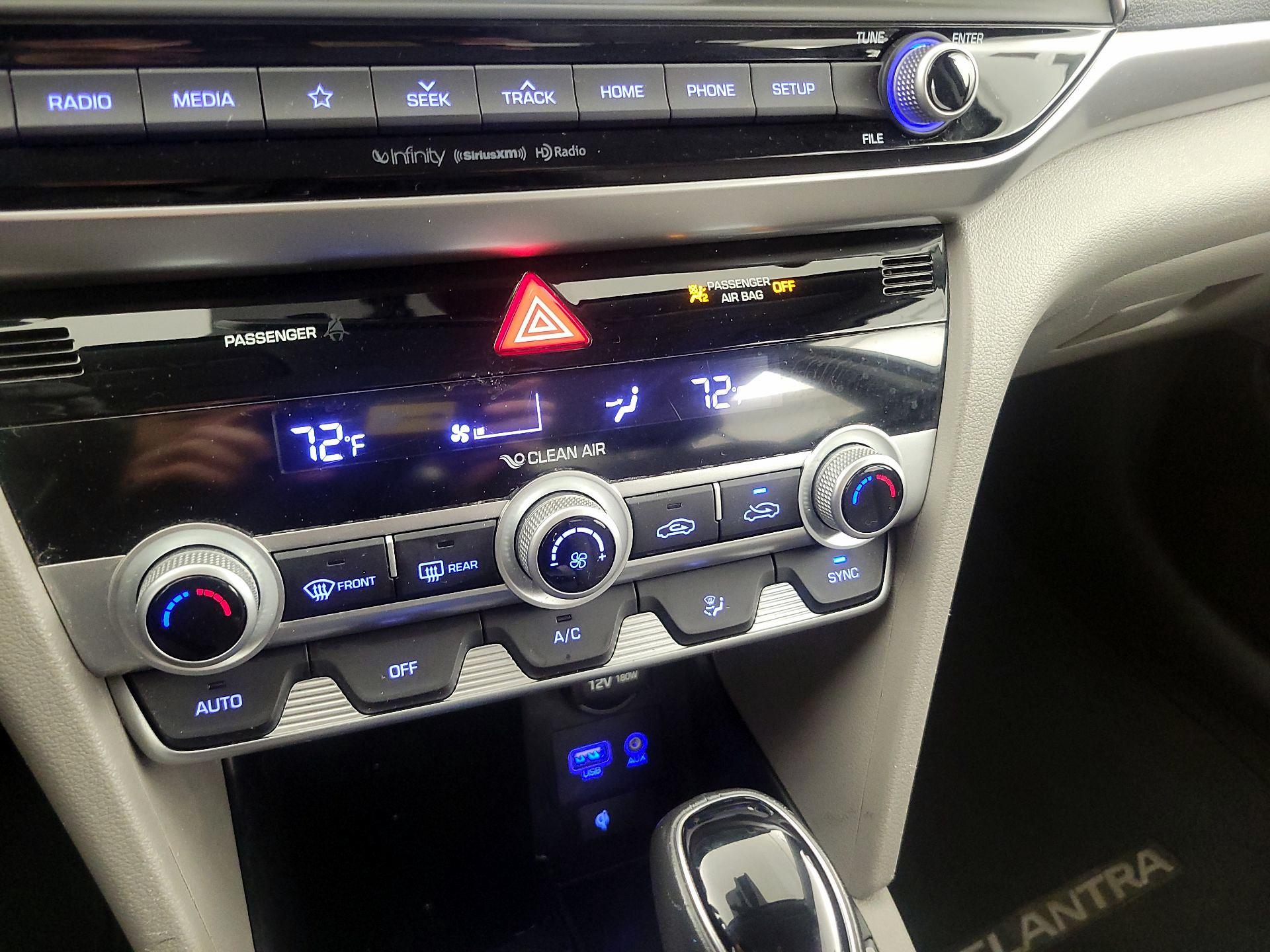 Thumbnail: 2020 Hyundai Elantra - 16