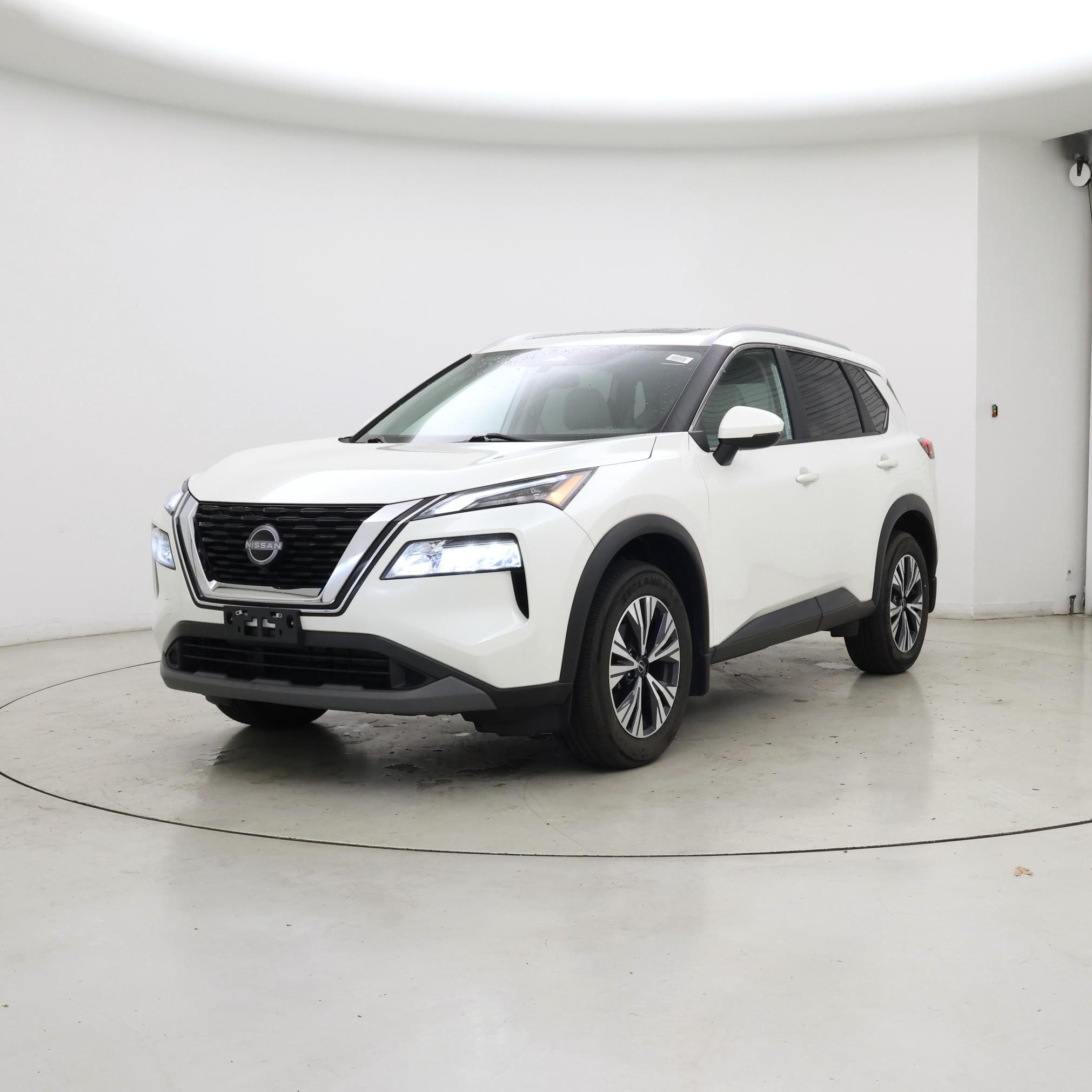 Thumbnail: 2022 Nissan Rogue - 4