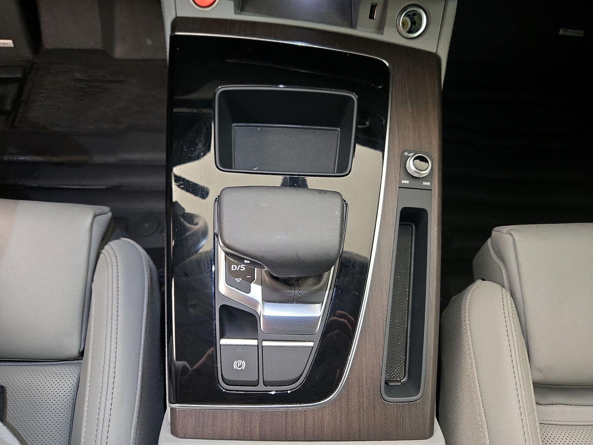 Thumbnail: 2023 Audi Q5 - 18