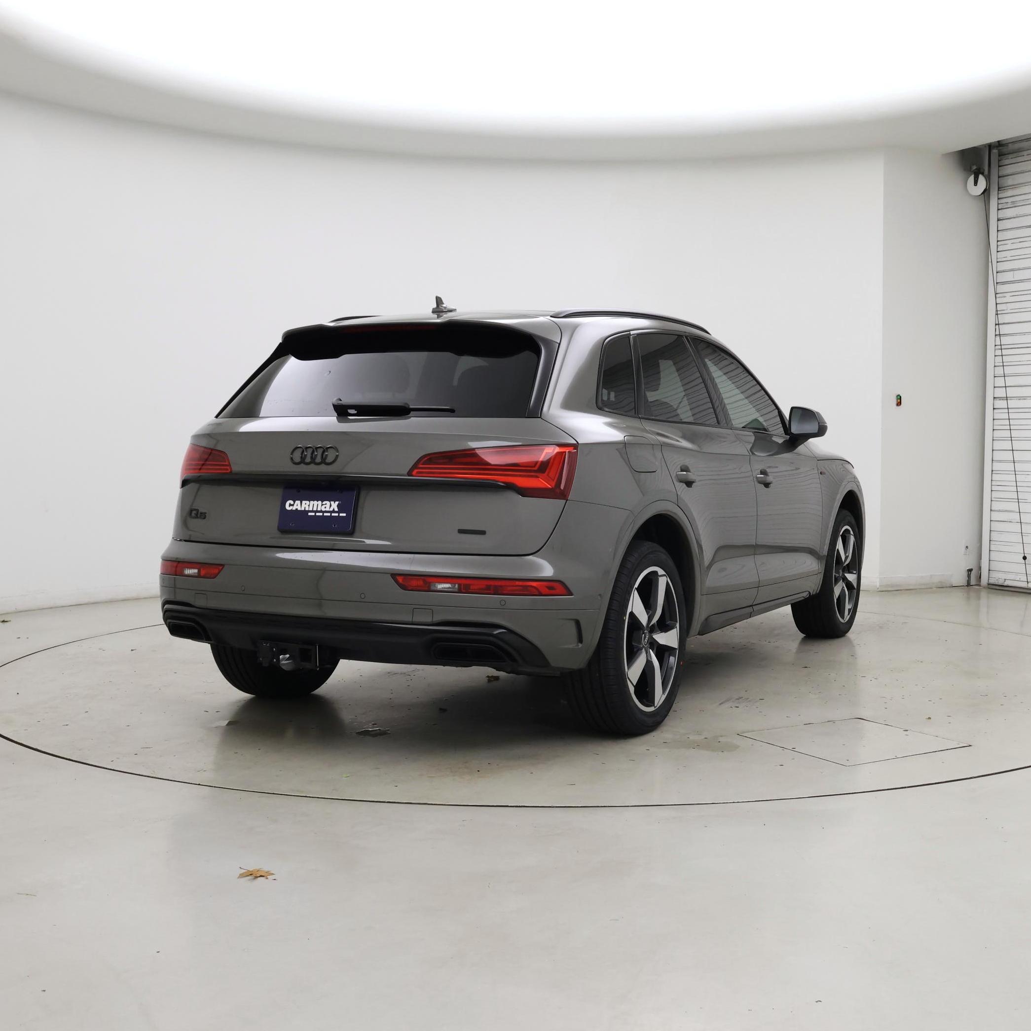Thumbnail: 2023 Audi Q5 - 8