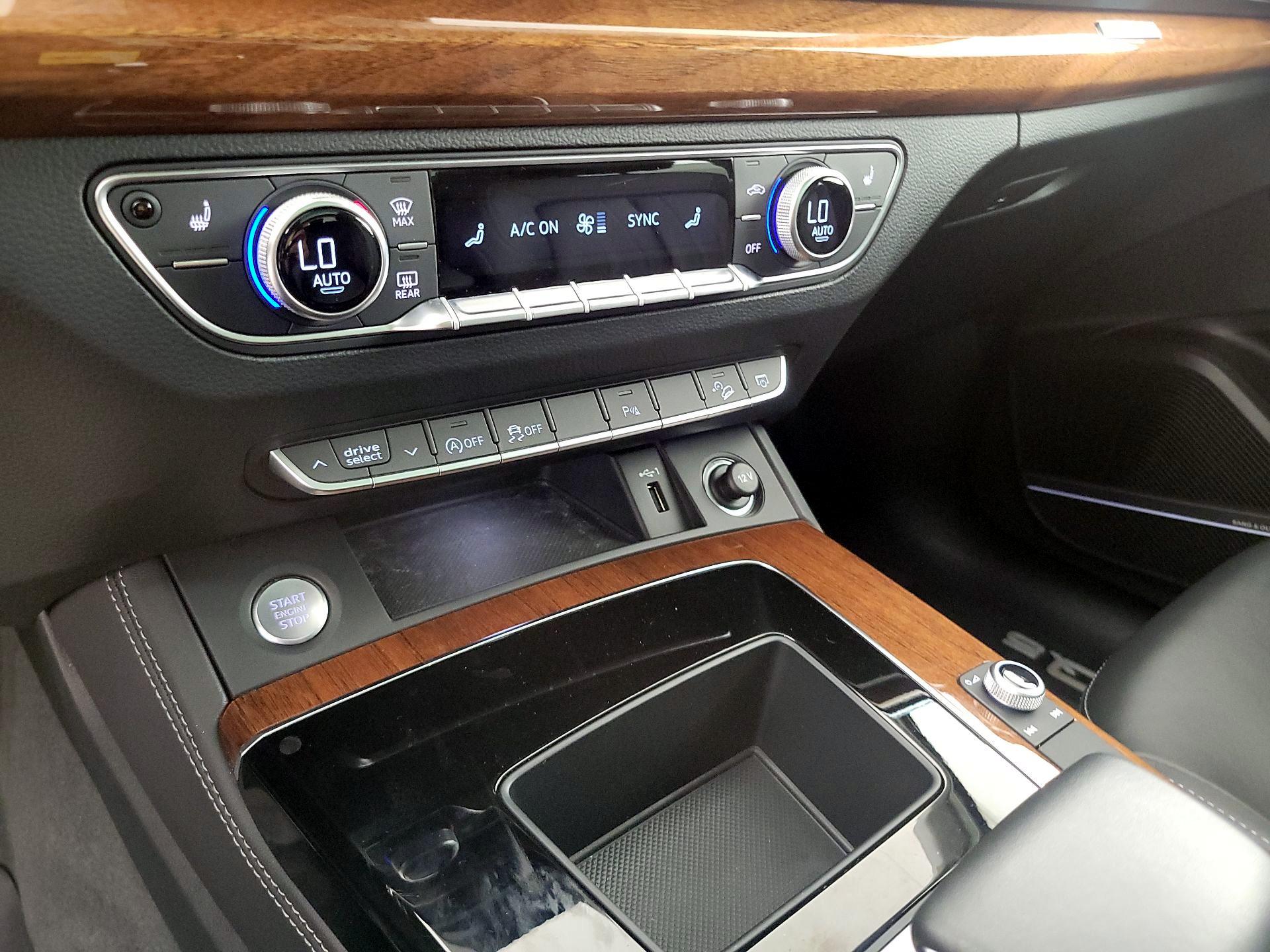 Thumbnail: 2022 Audi Q5 - 17