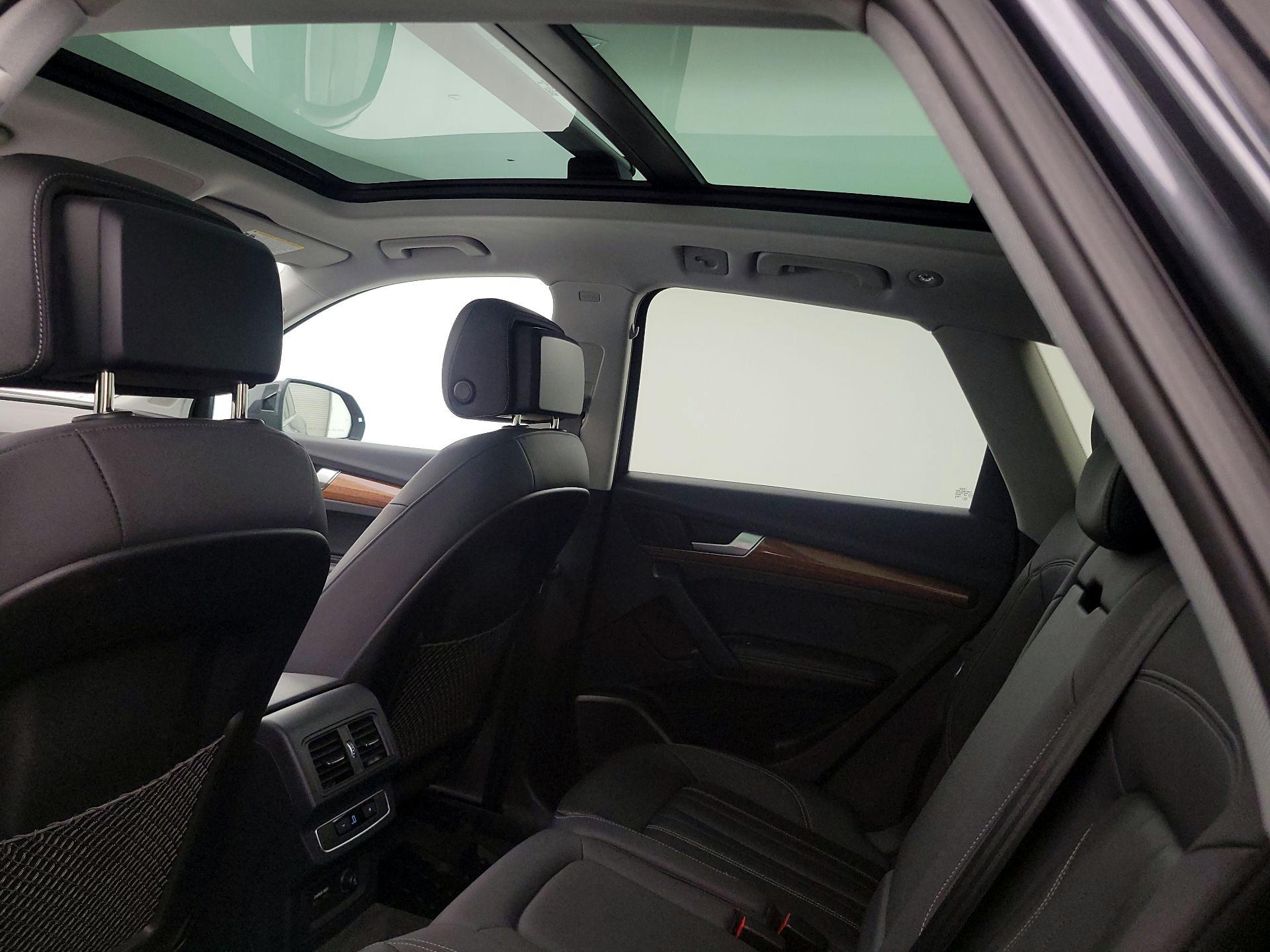 Thumbnail: 2022 Audi Q5 - 20