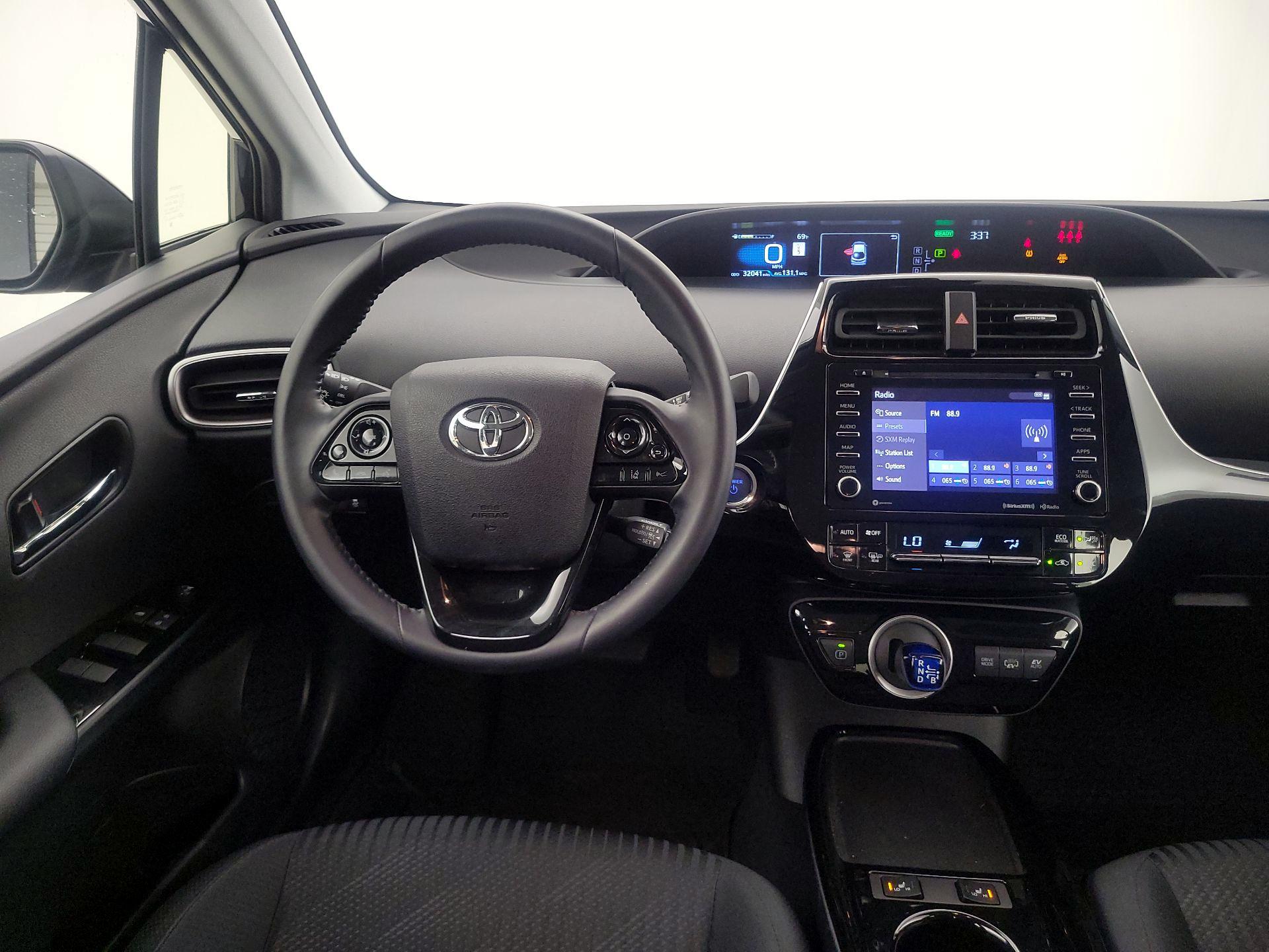 Thumbnail: 2022 Toyota Prius Prime - 10