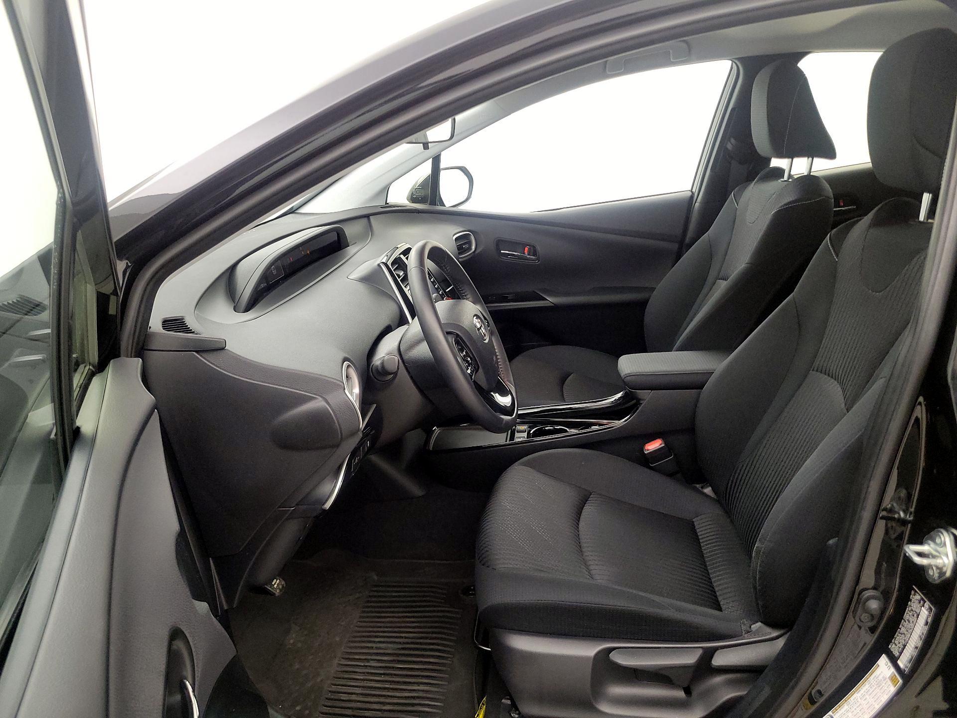 Thumbnail: 2022 Toyota Prius Prime - 11