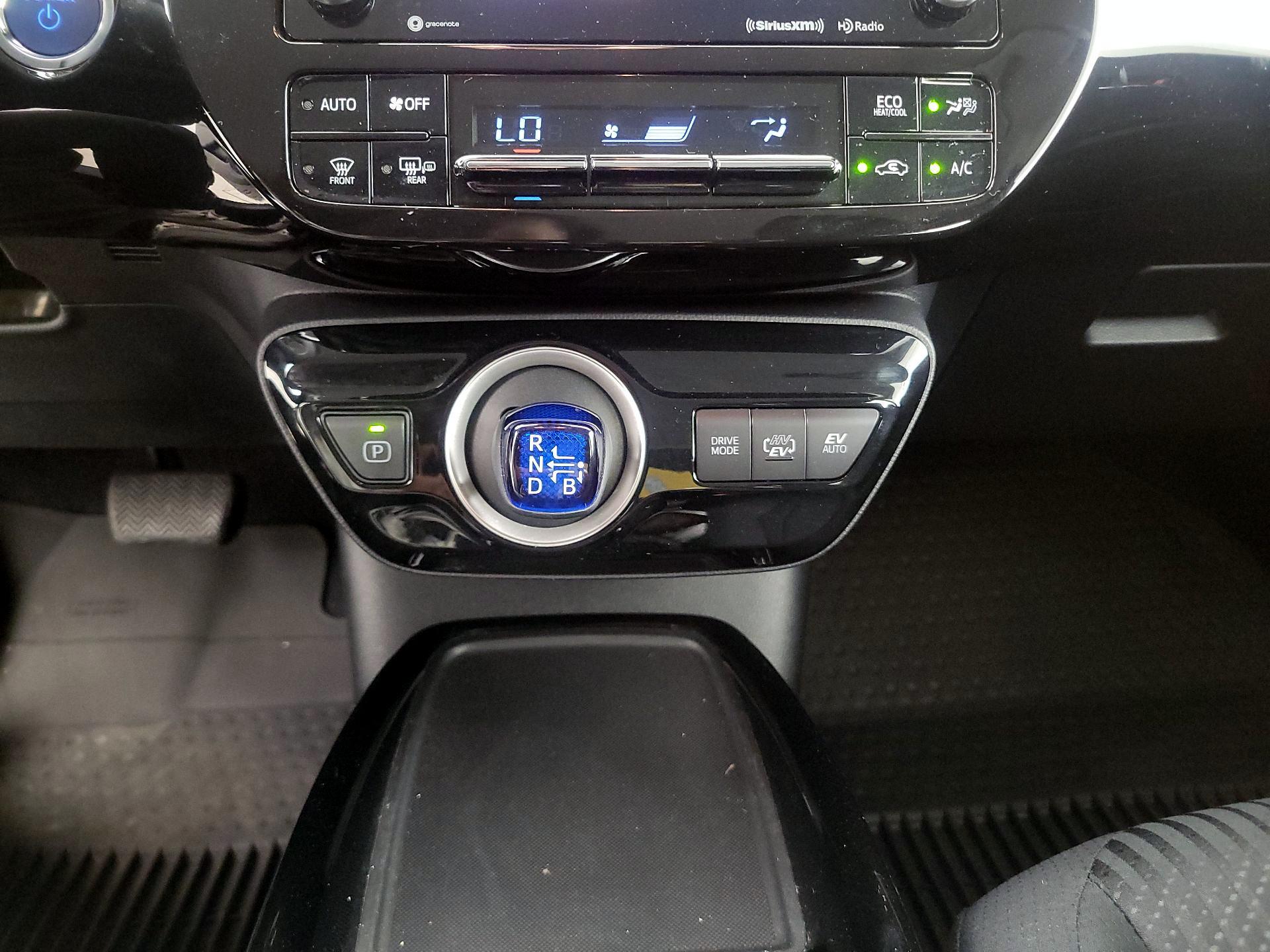 Thumbnail: 2022 Toyota Prius Prime - 16