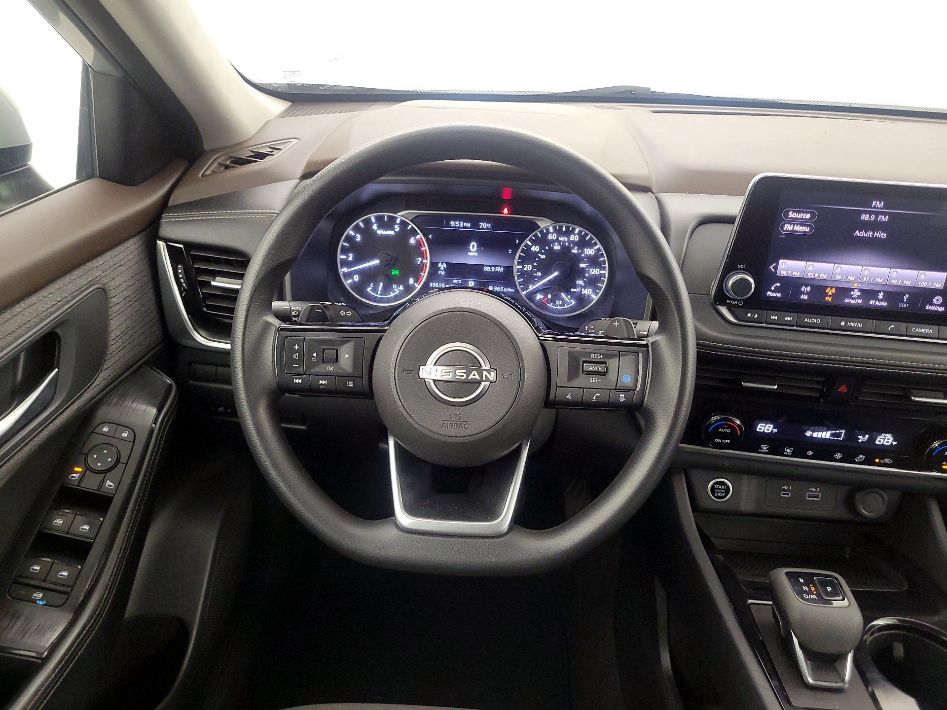 Thumbnail: 2022 Nissan Rogue - 10