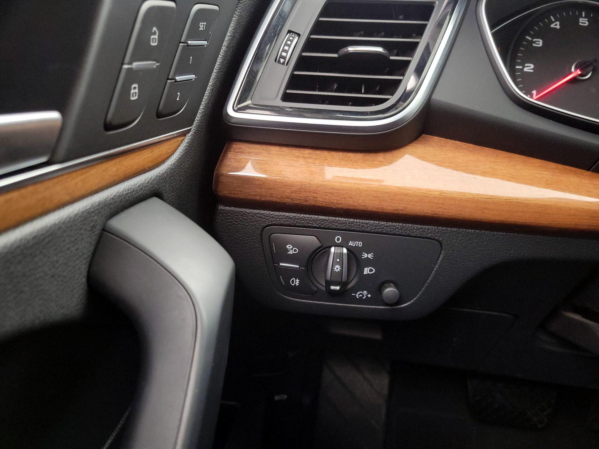 Thumbnail: 2023 Audi Q5 - 13