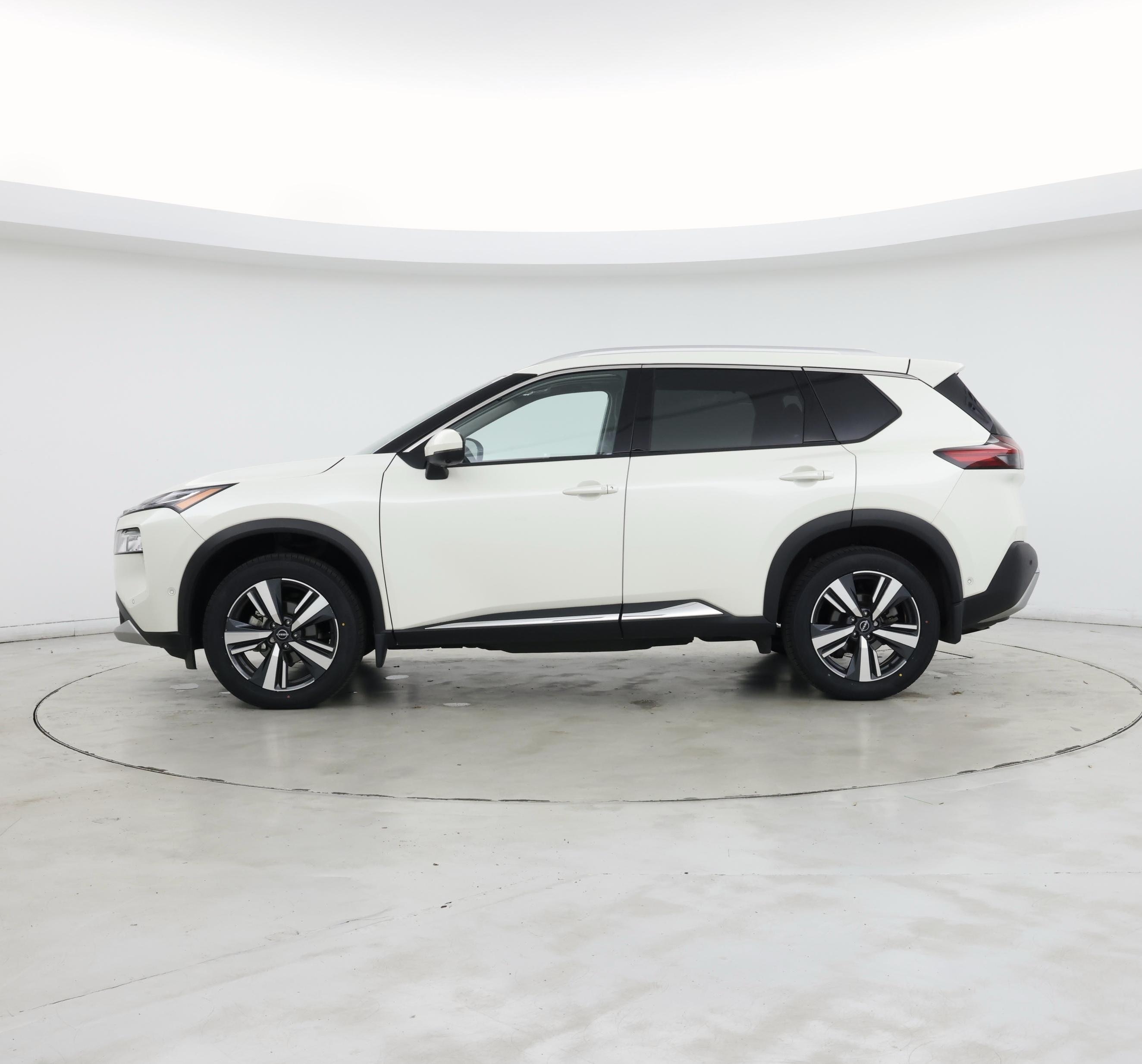 Thumbnail: 2023 Nissan Rogue - 3