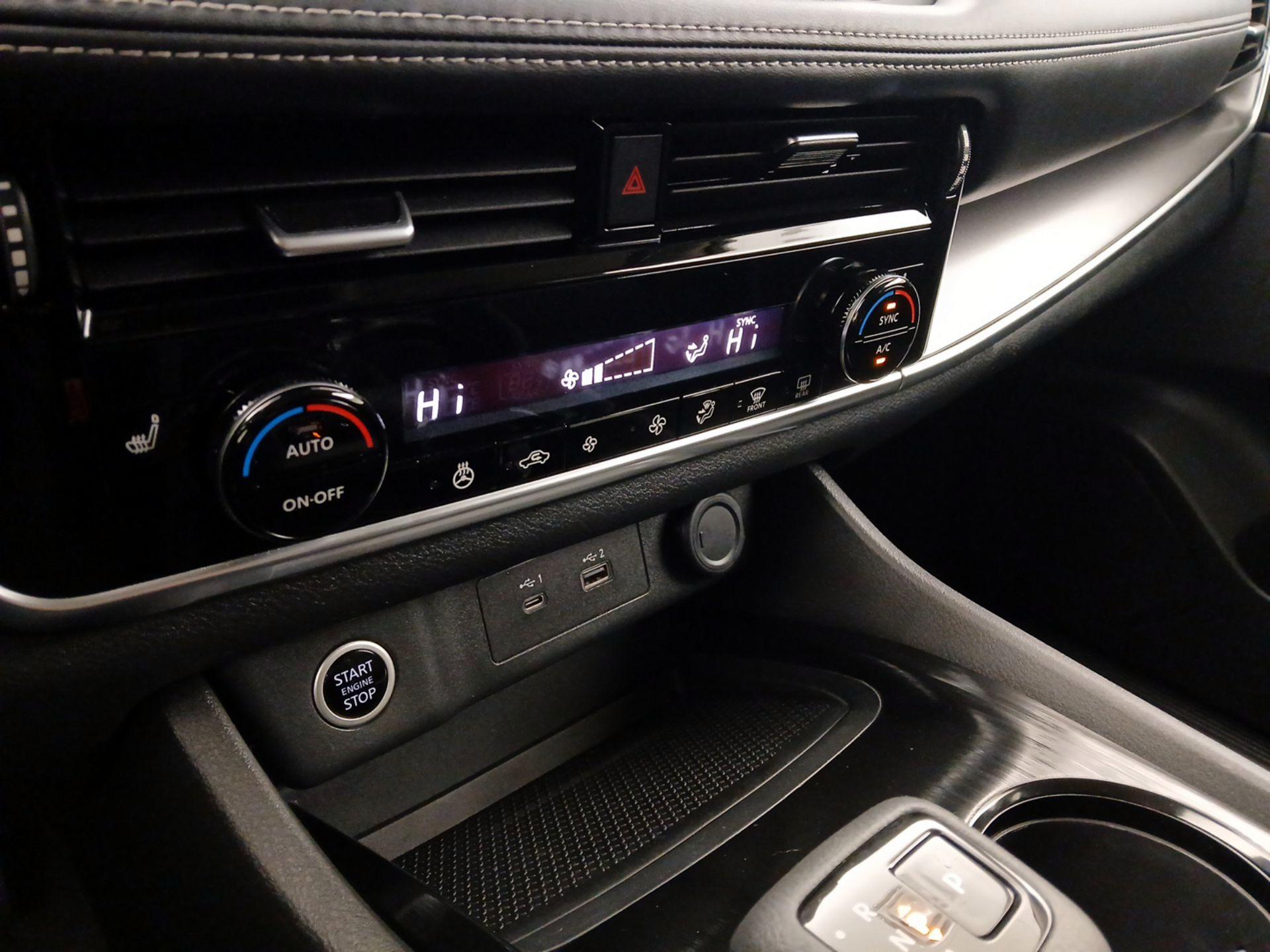 Thumbnail: 2022 Nissan Rogue - 16