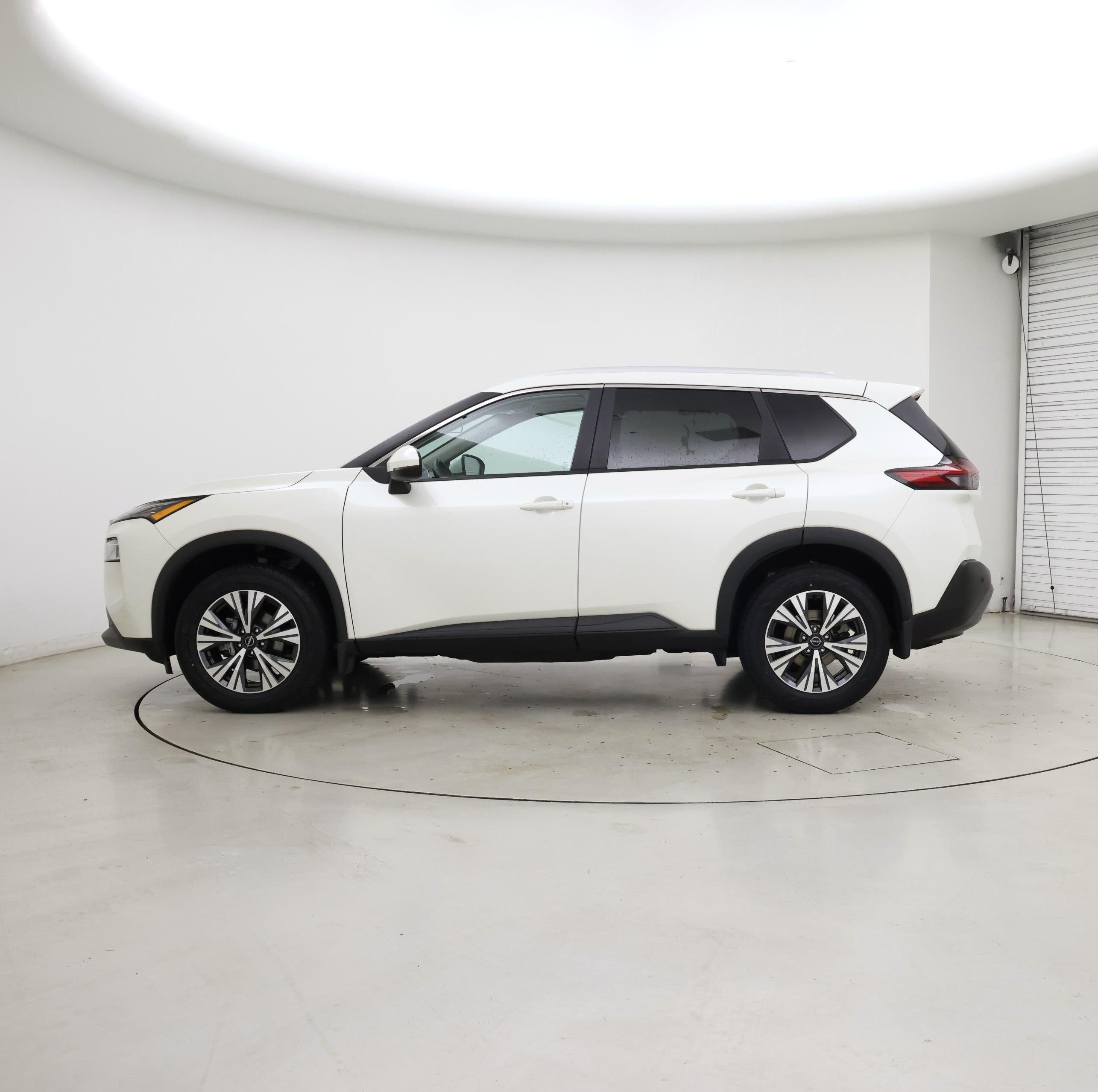 Thumbnail: 2022 Nissan Rogue - 3