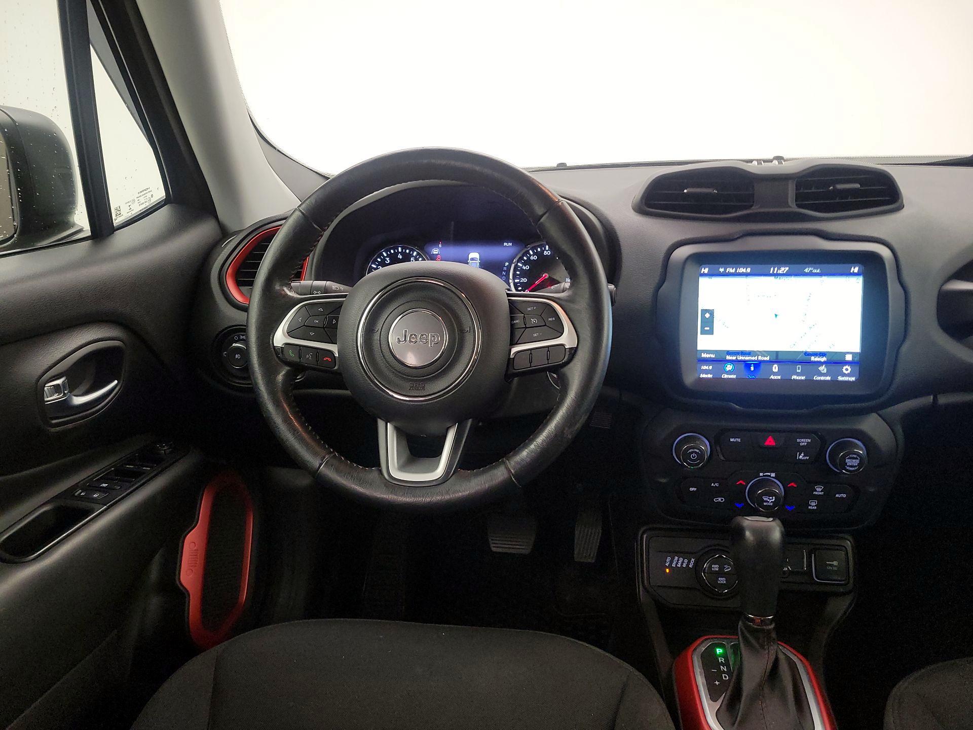 Thumbnail: 2021 Jeep Renegade - 10