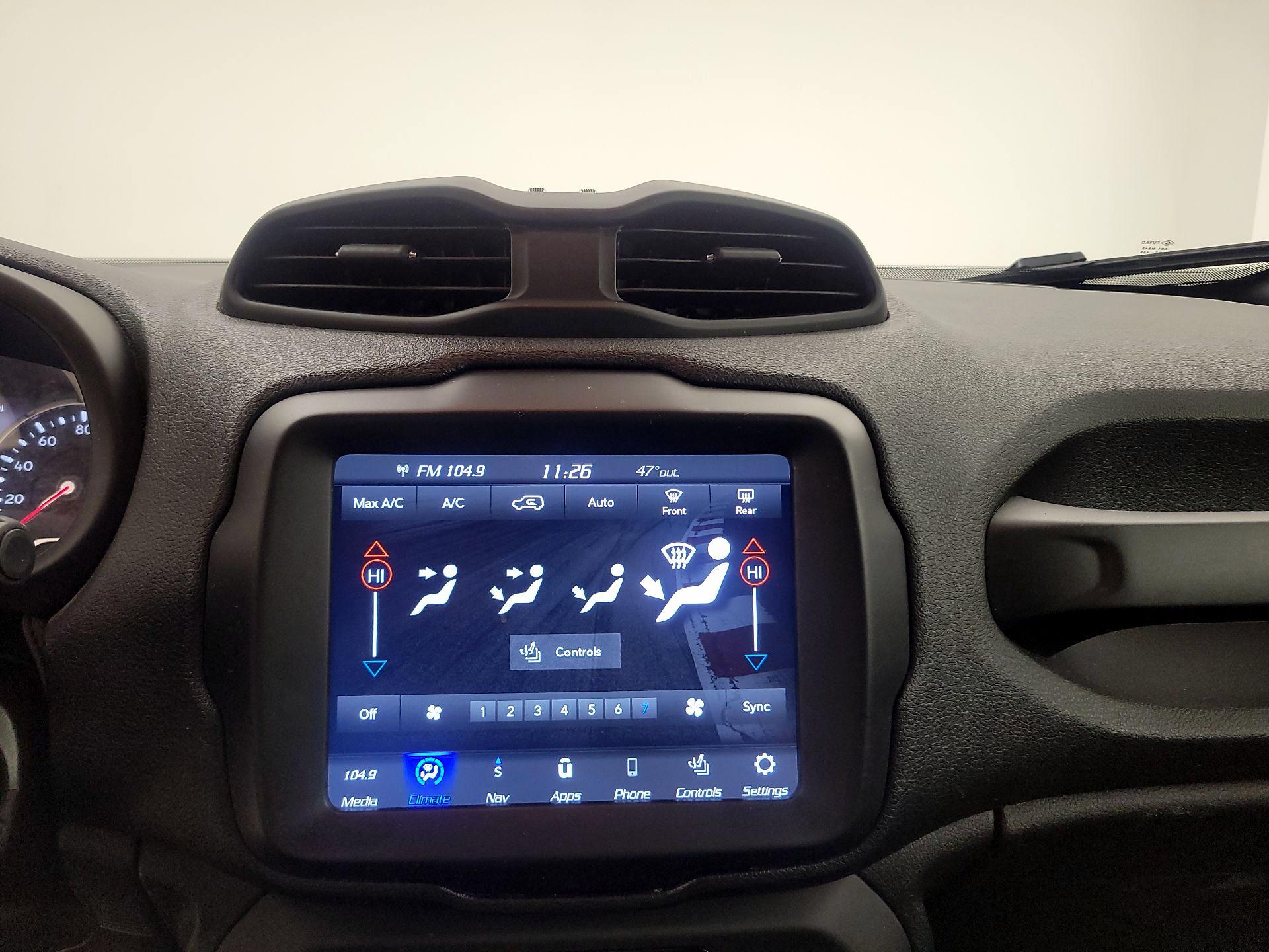 Thumbnail: 2021 Jeep Renegade - 17