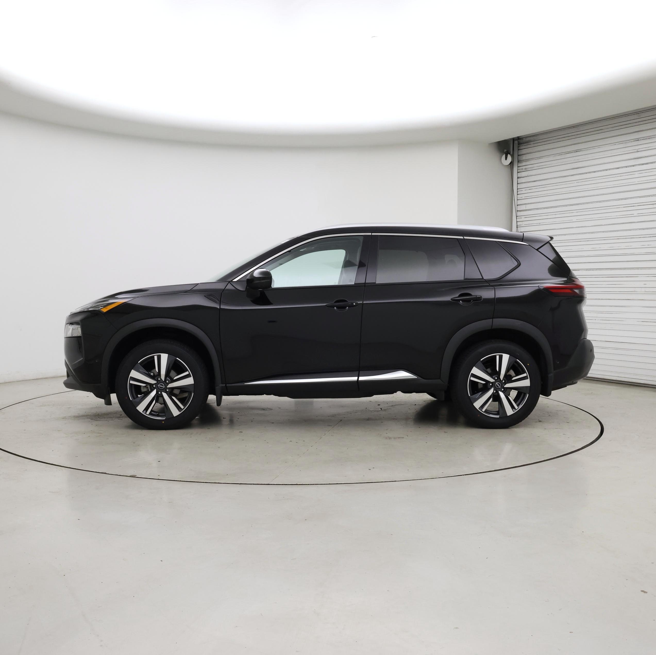 Thumbnail: 2023 Nissan Rogue - 3
