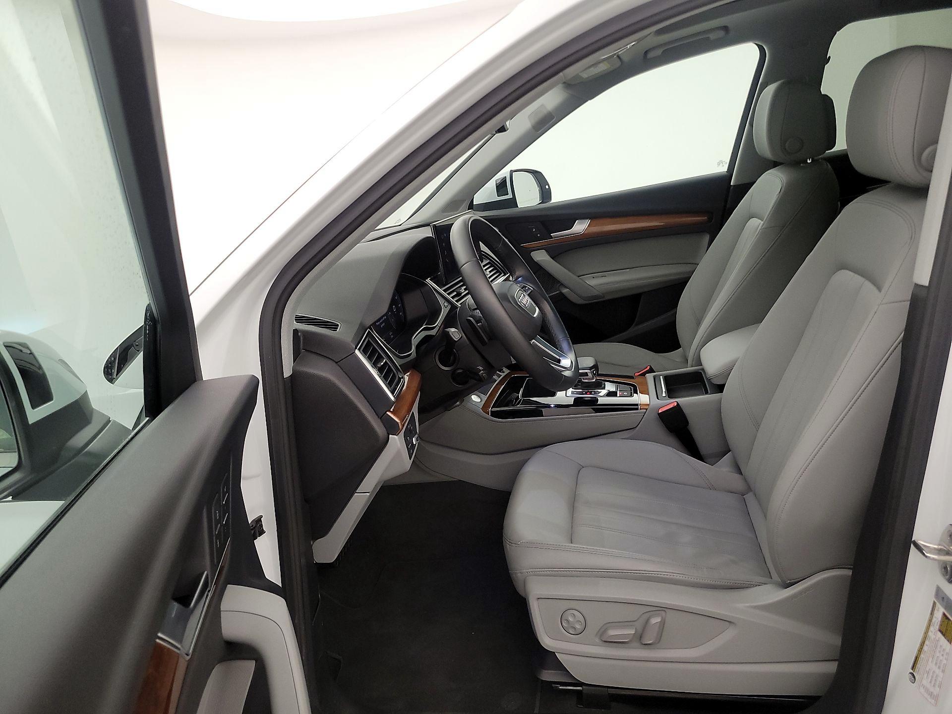 Thumbnail: 2022 Audi Q5 - 11