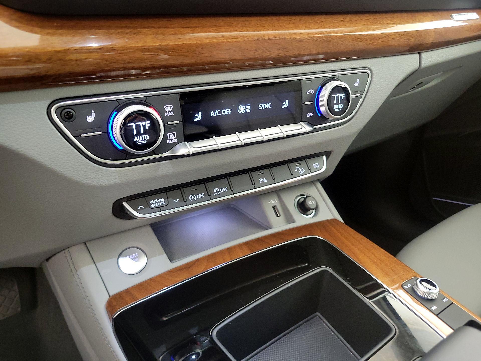 Thumbnail: 2022 Audi Q5 - 17