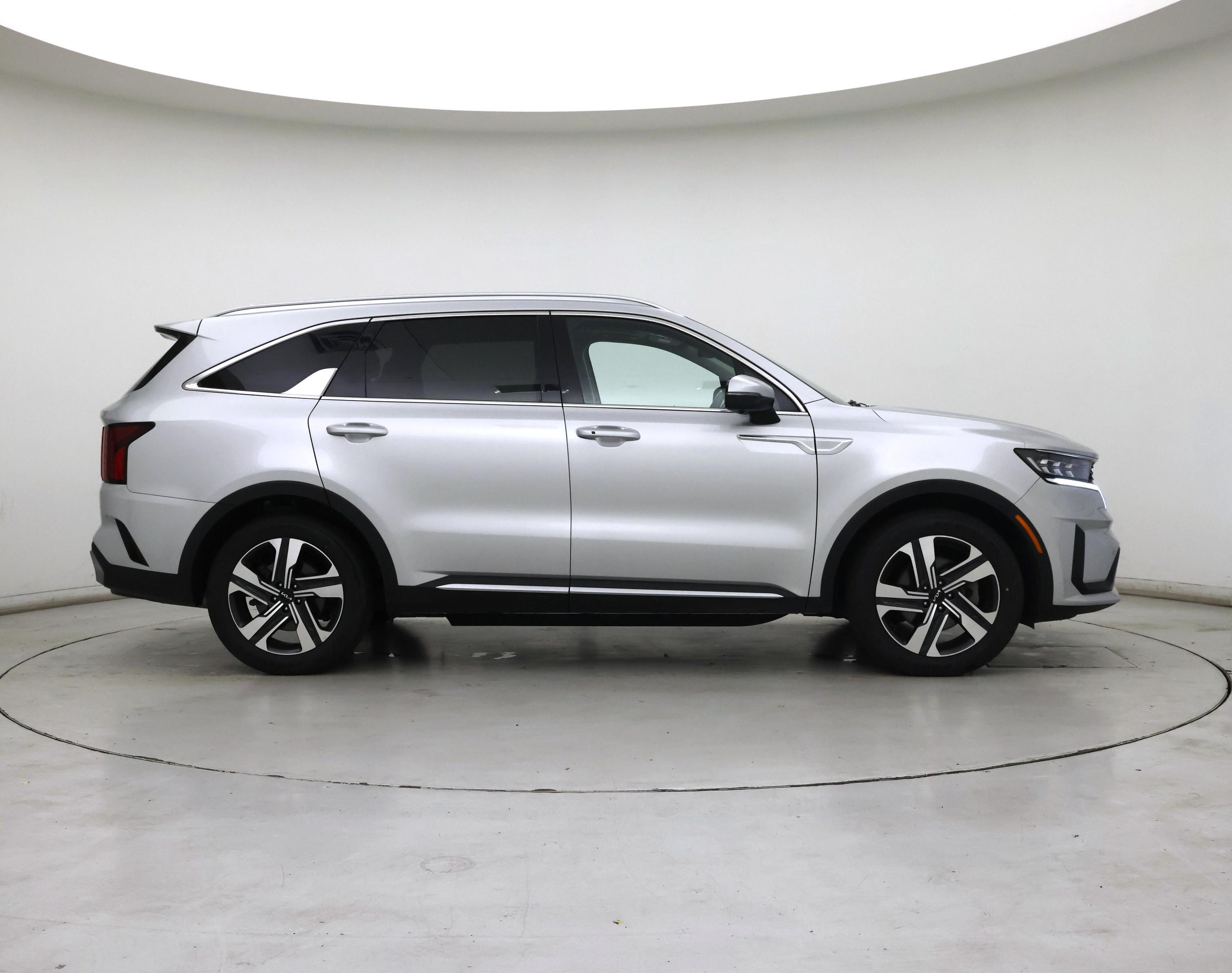 Thumbnail: 2023 Kia Sorento - 7