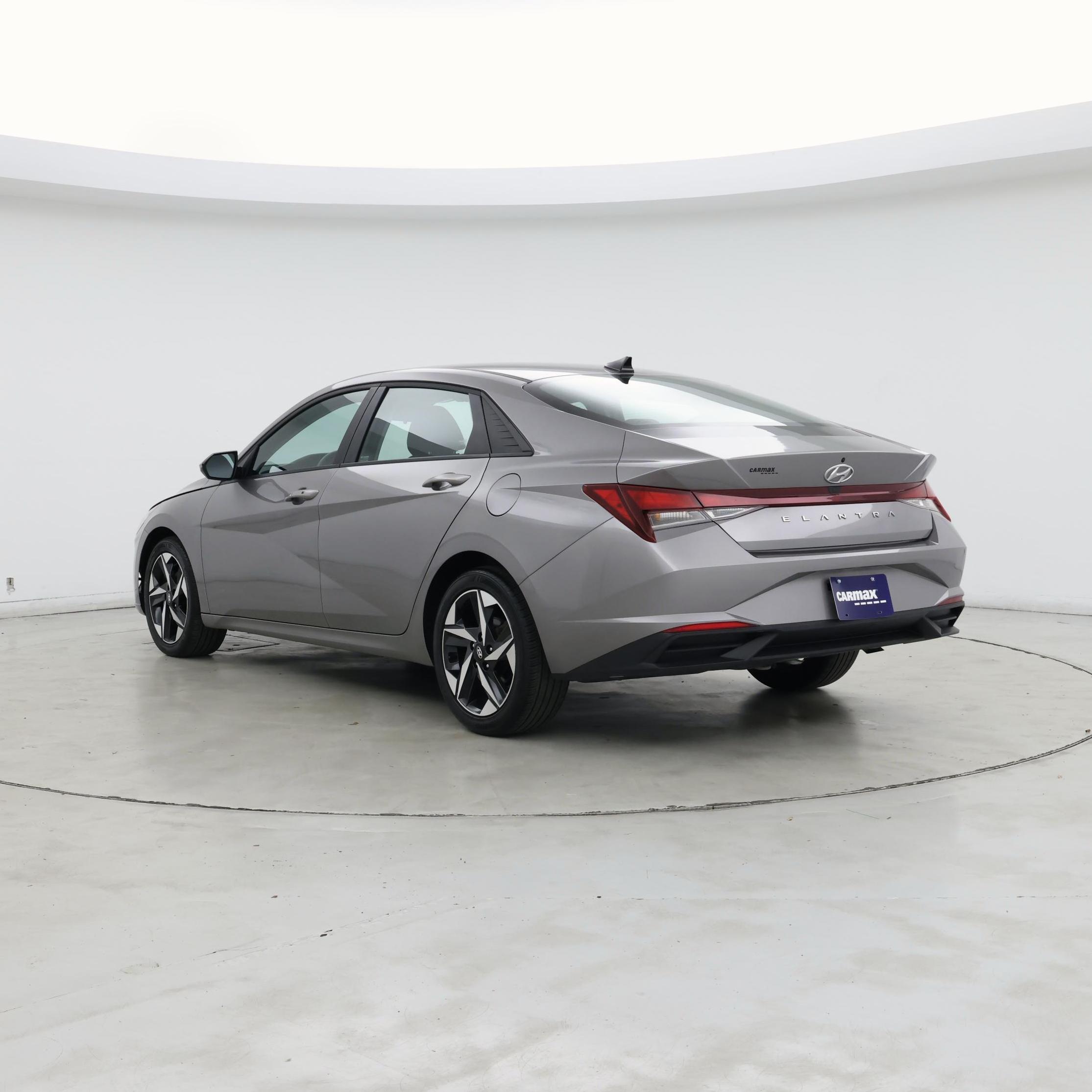 Thumbnail: 2023 Hyundai Elantra - 2