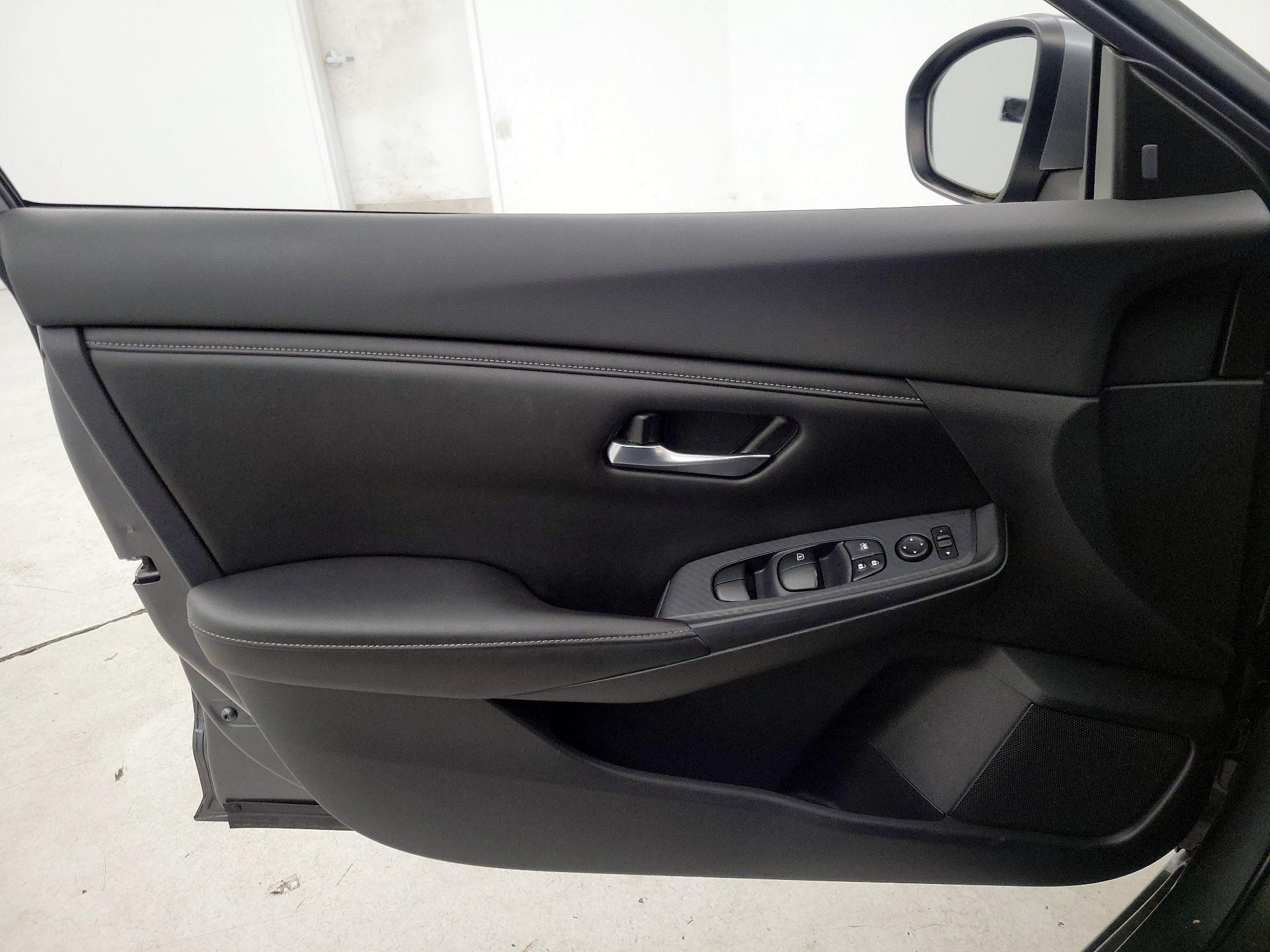 Thumbnail: 2021 Nissan Sentra - 12