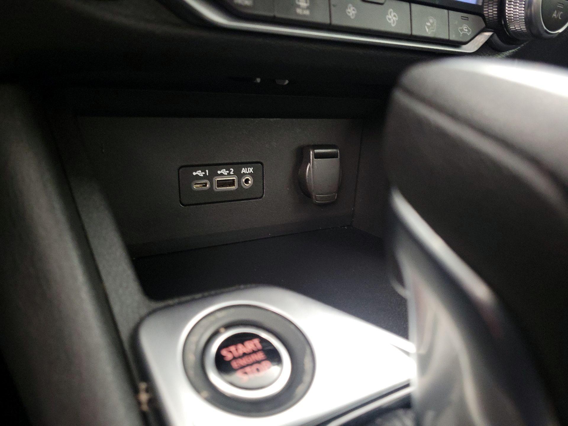 Thumbnail: 2021 Nissan Sentra - 18