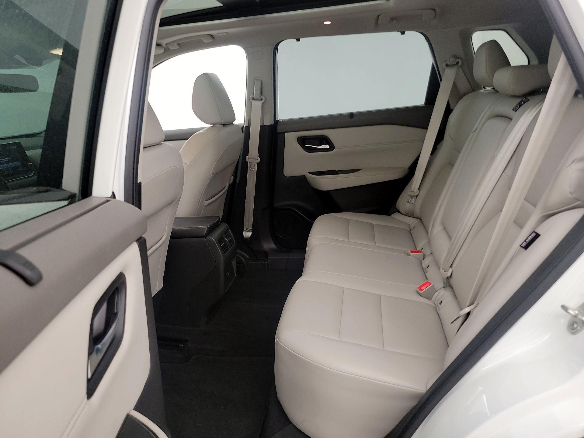 Thumbnail: 2022 Nissan Rogue - 20