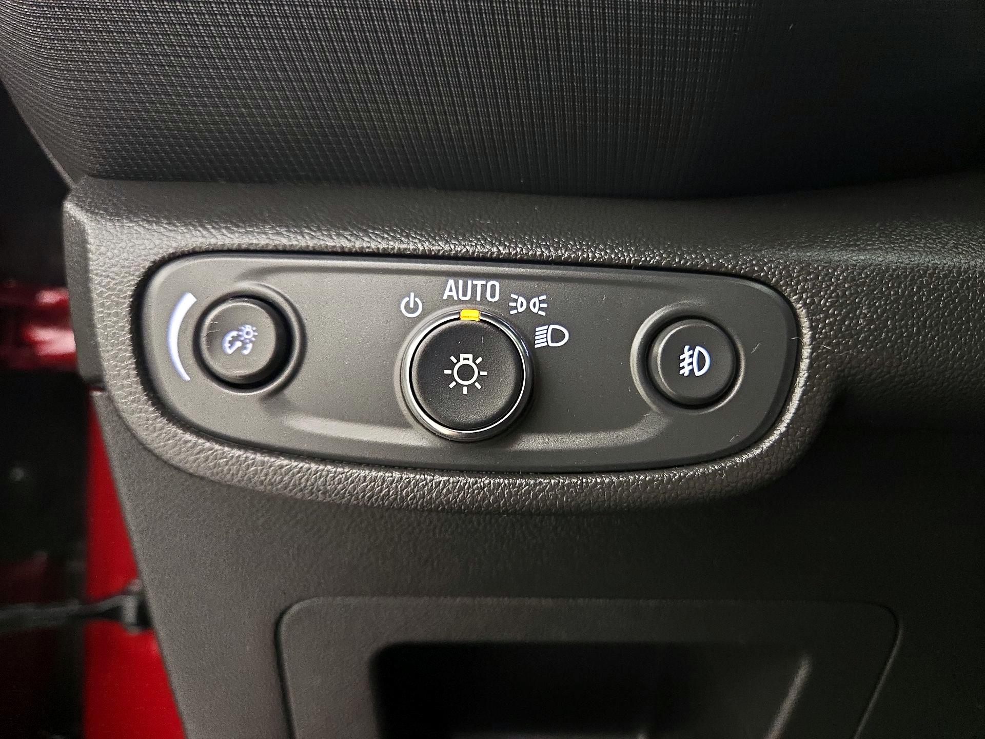 Thumbnail: 2023 Chevrolet TrailBlazer - 13