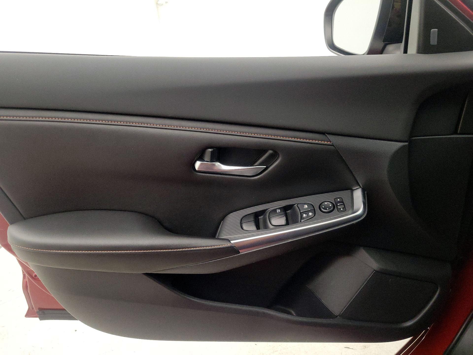 Thumbnail: 2021 Nissan Sentra - 12