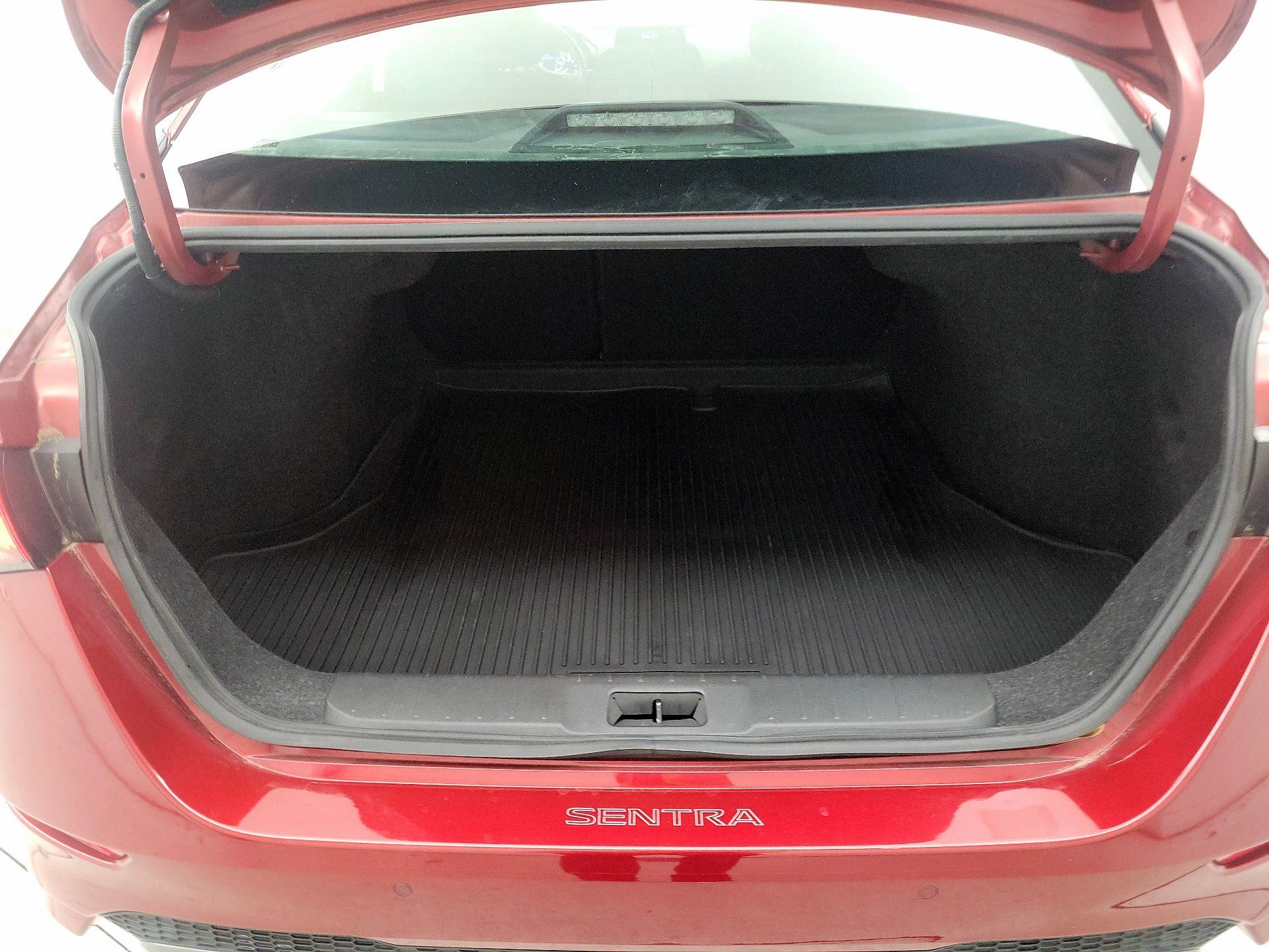 Thumbnail: 2021 Nissan Sentra - 20