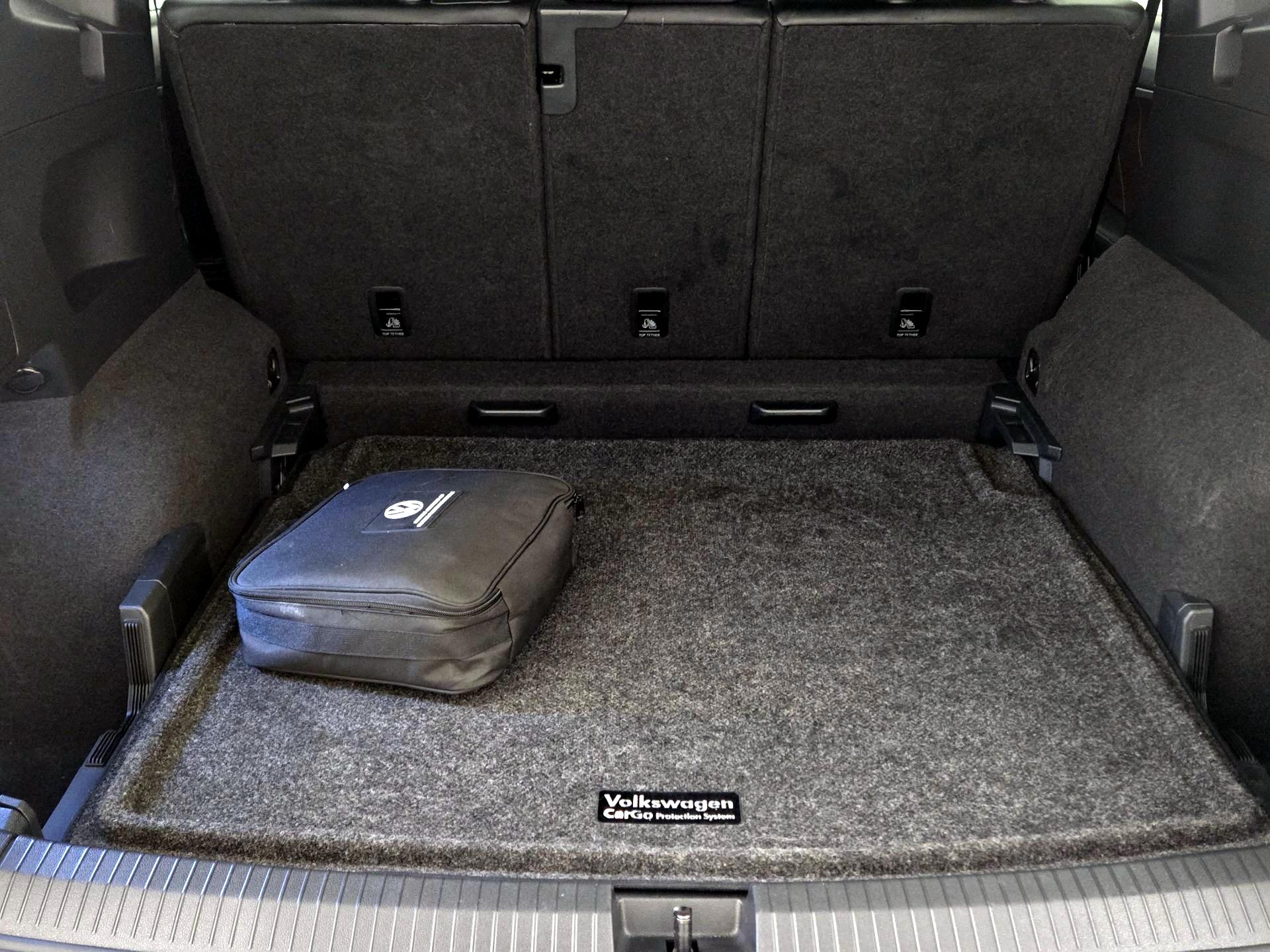 Thumbnail: 2022 Volkswagen Tiguan - 19