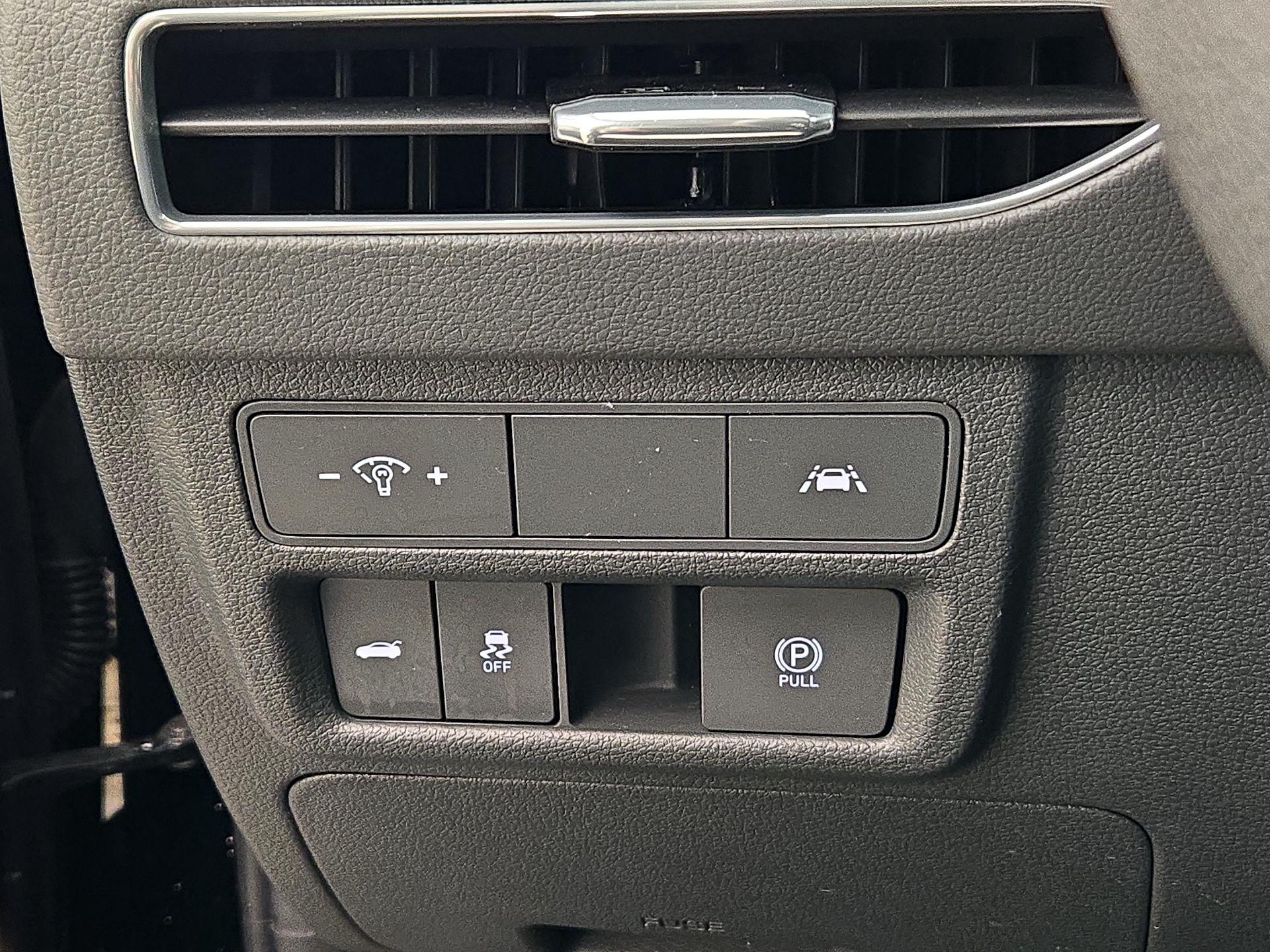 Thumbnail: 2023 Hyundai Sonata - 13