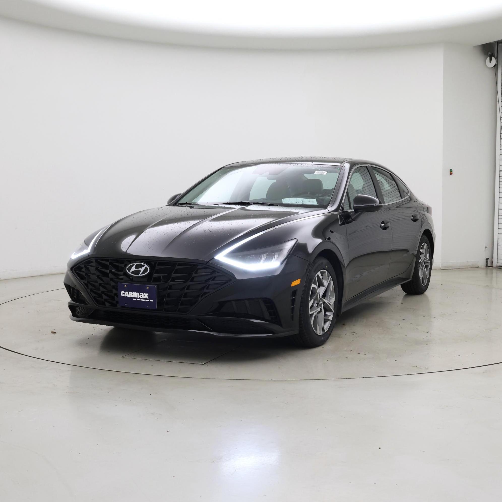 Thumbnail: 2023 Hyundai Sonata - 4