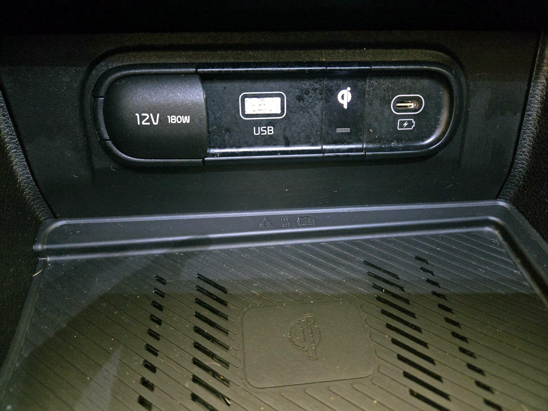 Thumbnail: 2023 Kia Sportage - 18