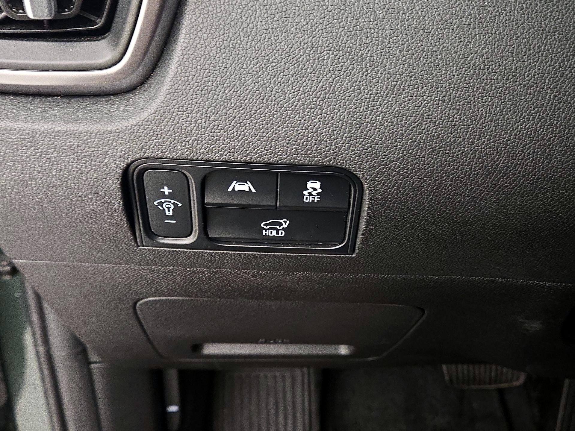 Thumbnail: 2023 Kia Sorento - 13