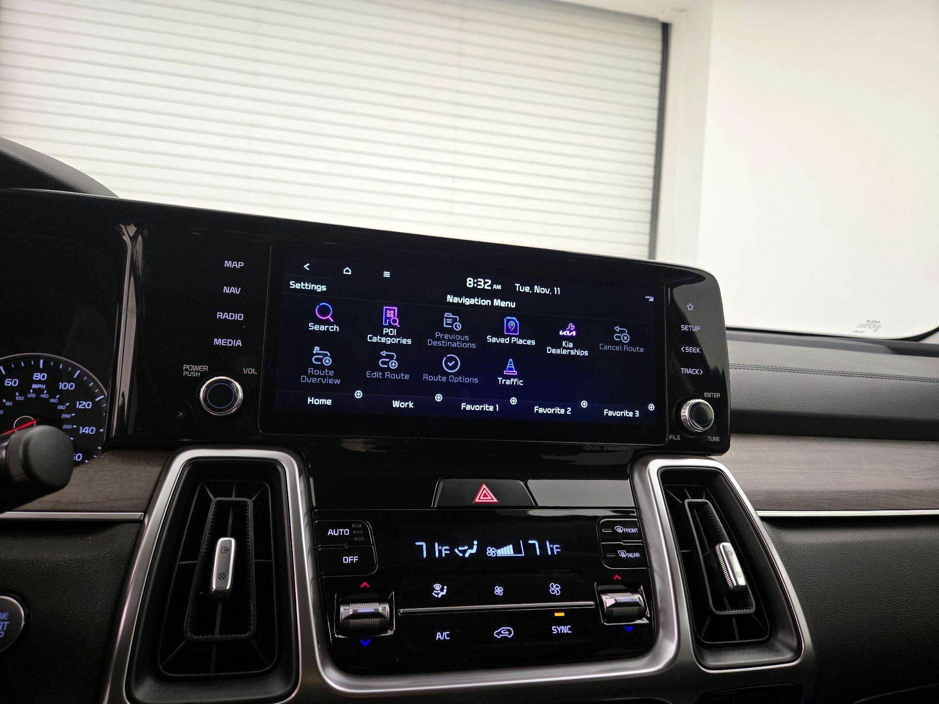 Thumbnail: 2023 Kia Sorento - 14