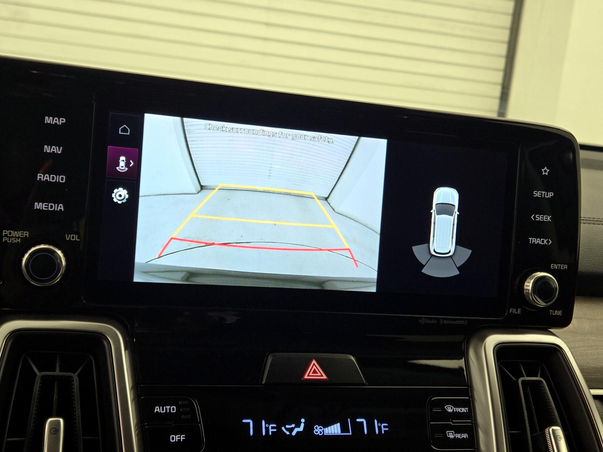 Thumbnail: 2023 Kia Sorento - 15