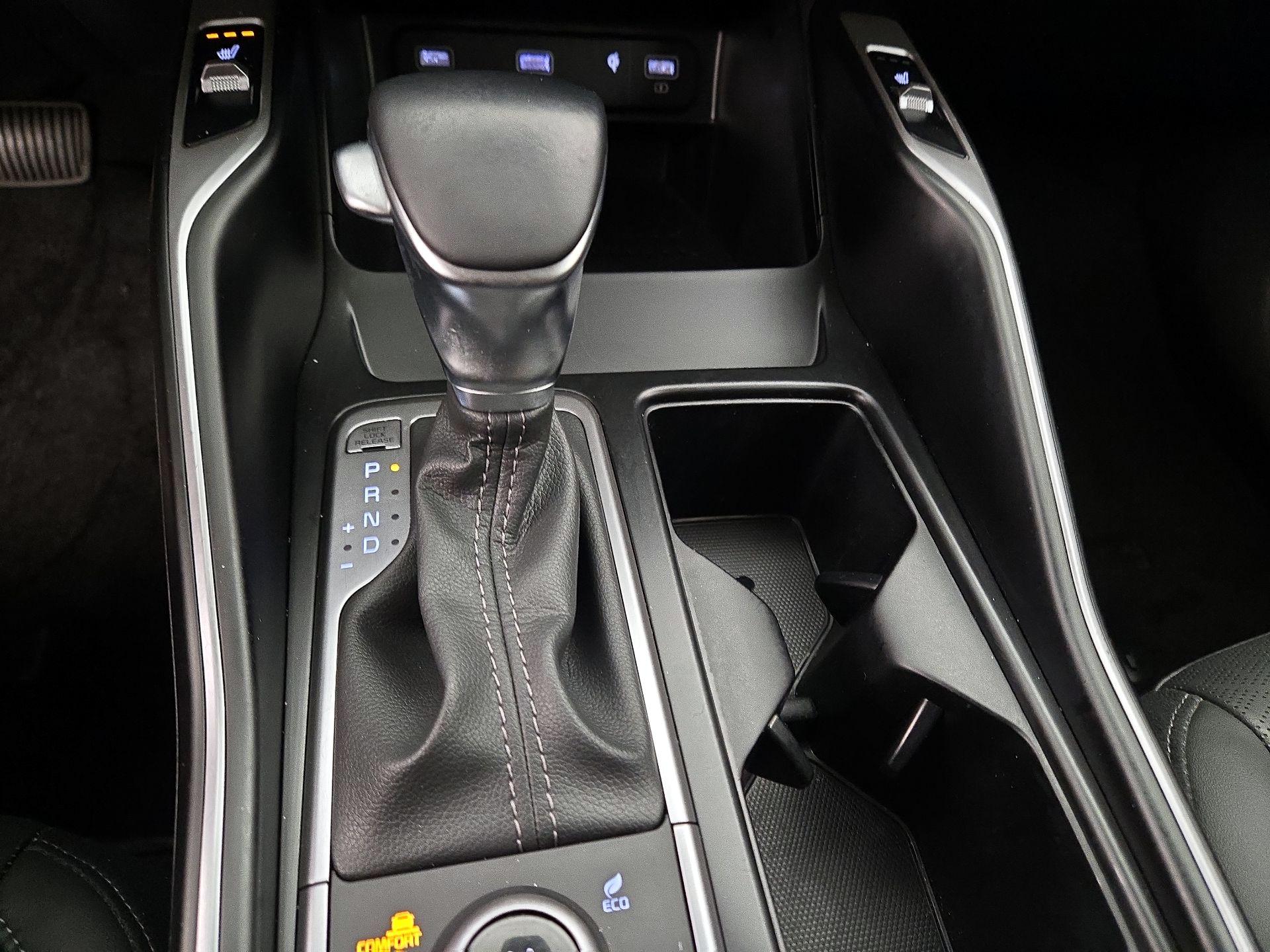 Thumbnail: 2023 Kia Sorento - 18