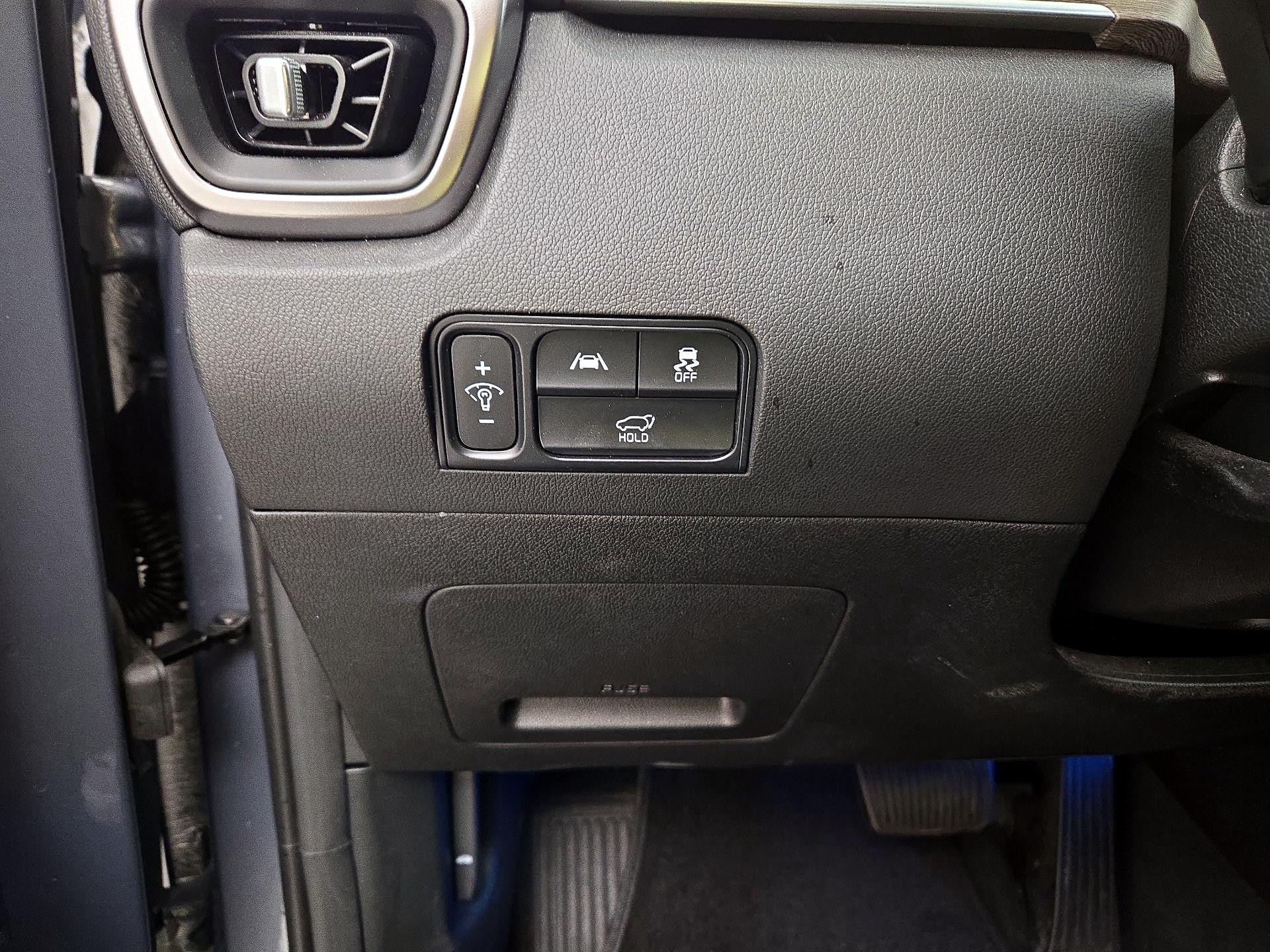 Thumbnail: 2023 Kia Sorento - 13