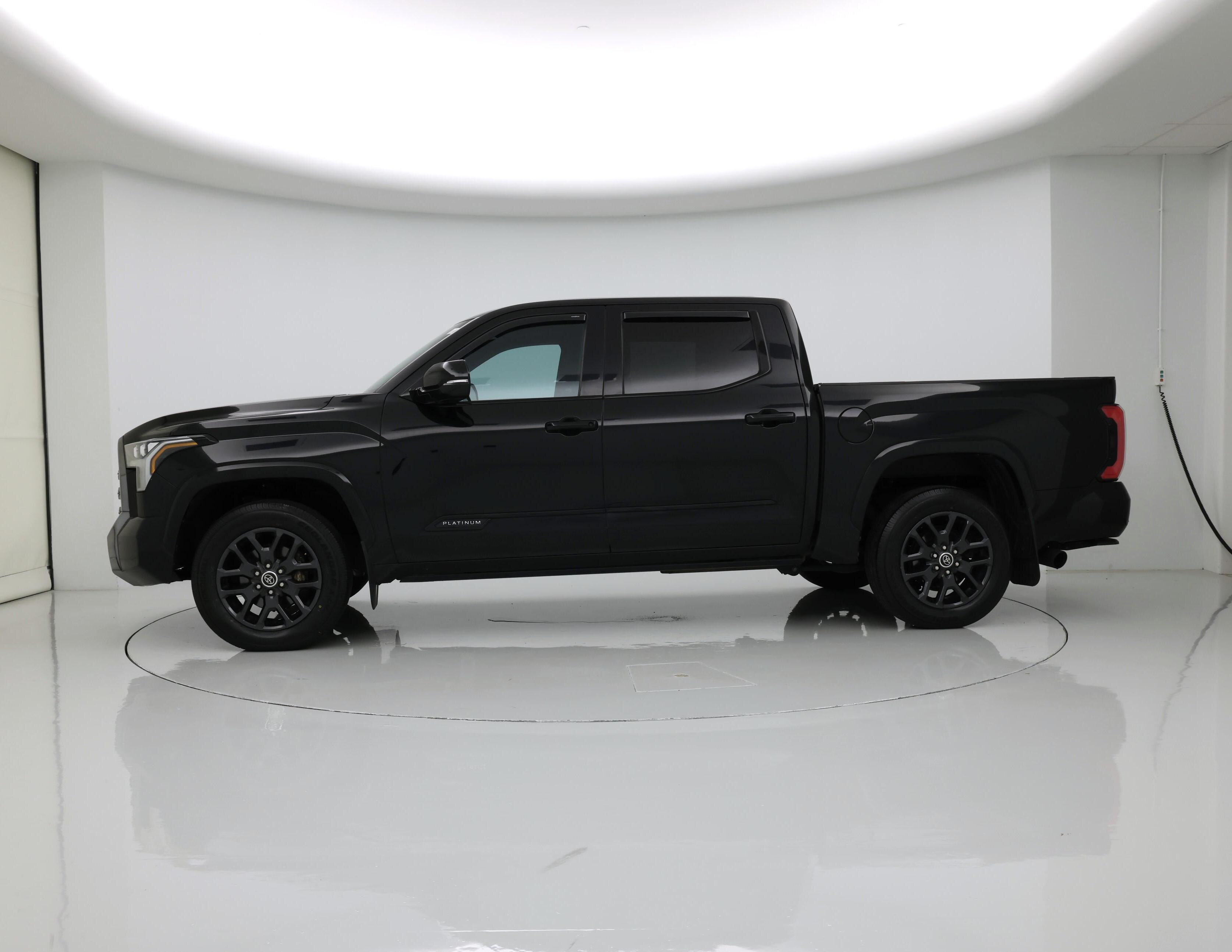 Thumbnail: 2023 Toyota Tundra - 3