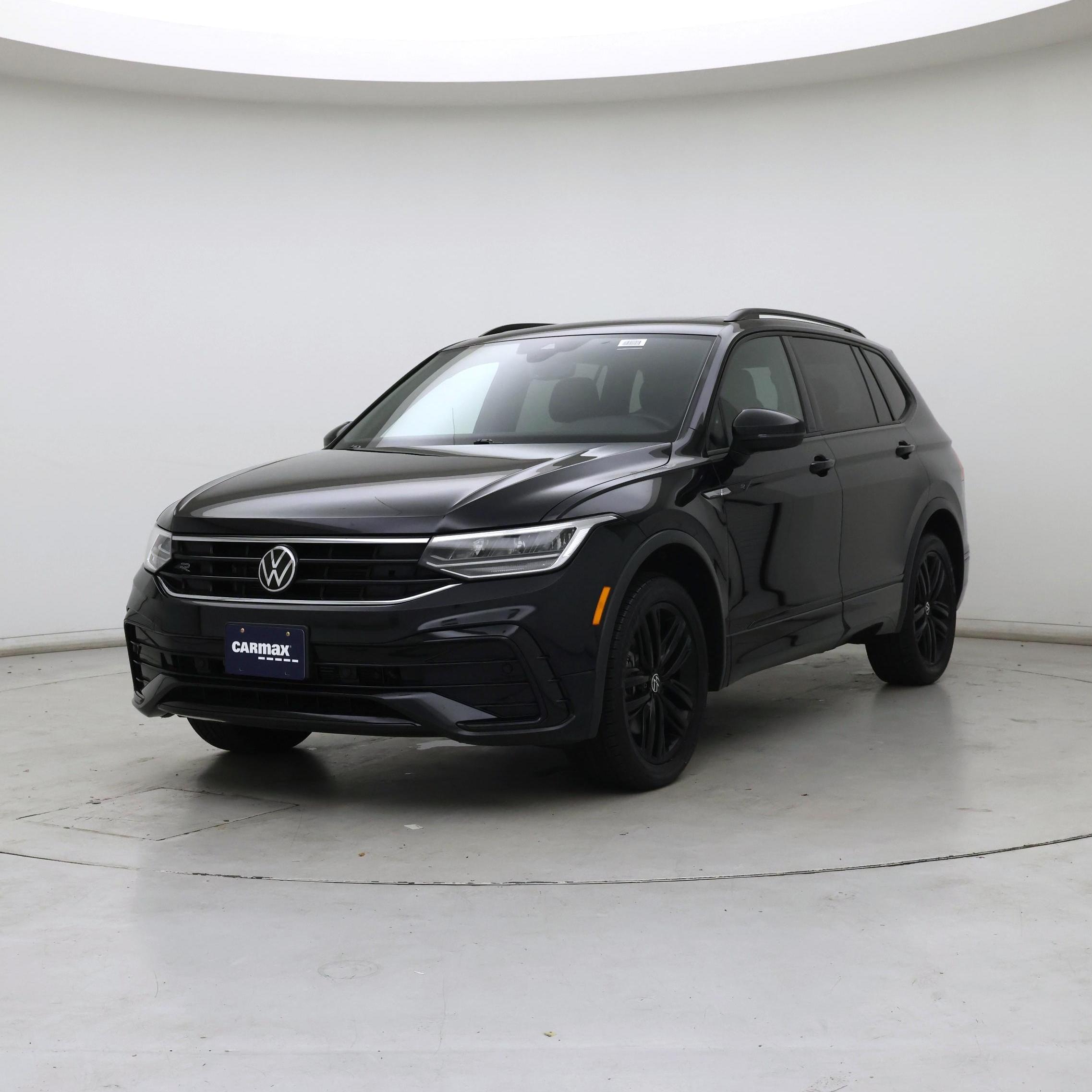 Thumbnail: 2022 Volkswagen Tiguan - 4