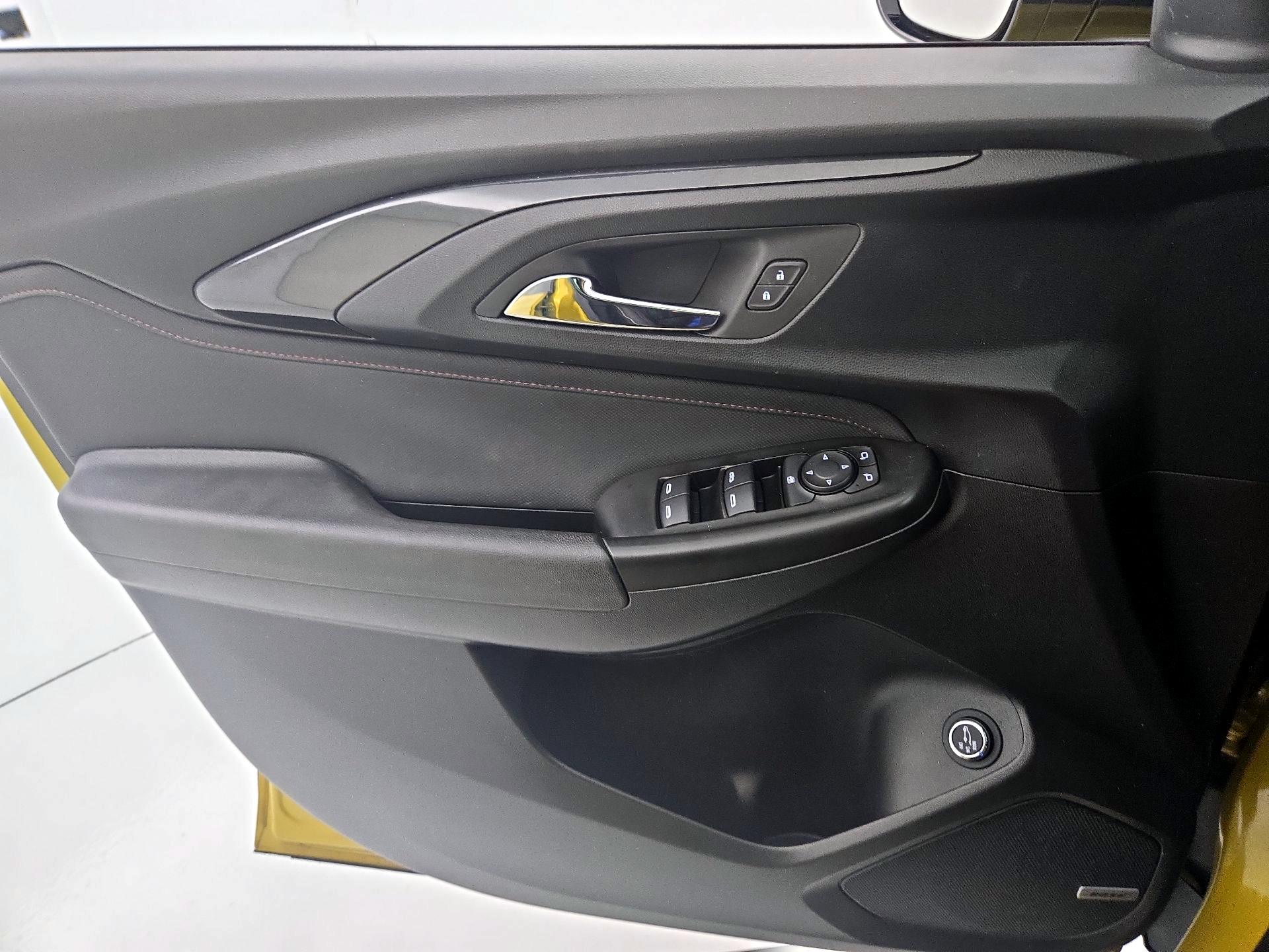 Thumbnail: 2023 Chevrolet TrailBlazer - 12