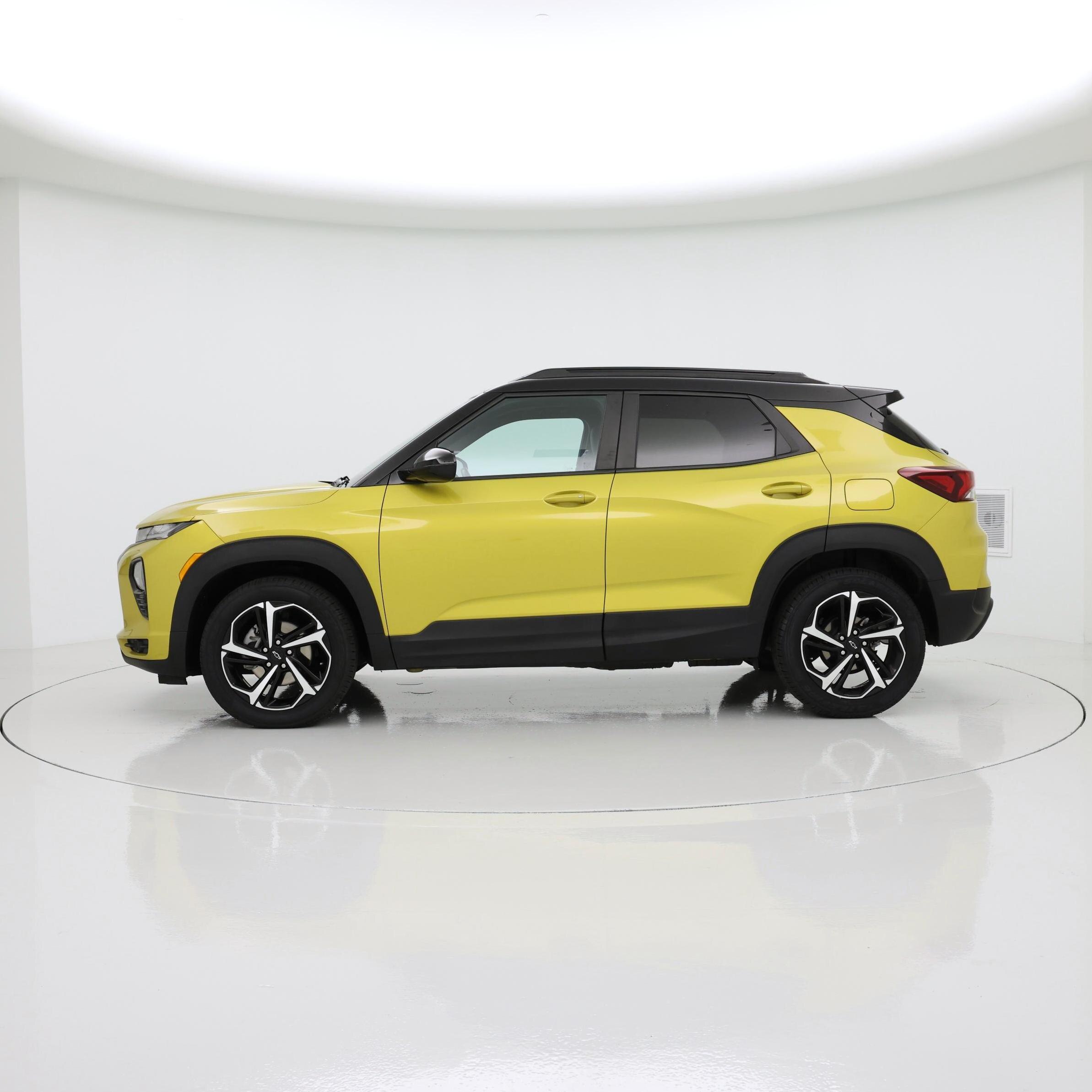 Thumbnail: 2023 Chevrolet TrailBlazer - 3