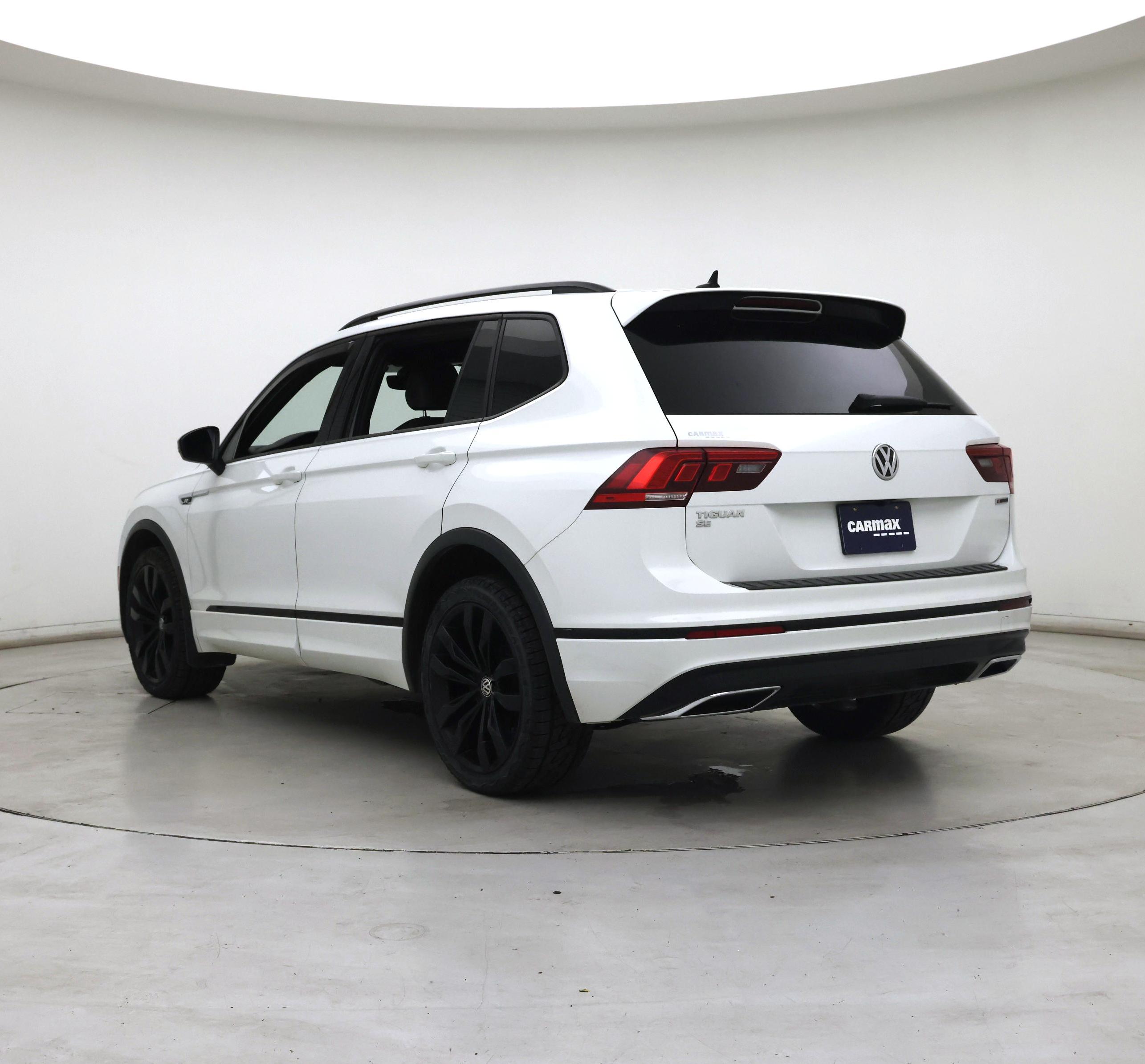 Thumbnail: 2020 Volkswagen Tiguan - 2