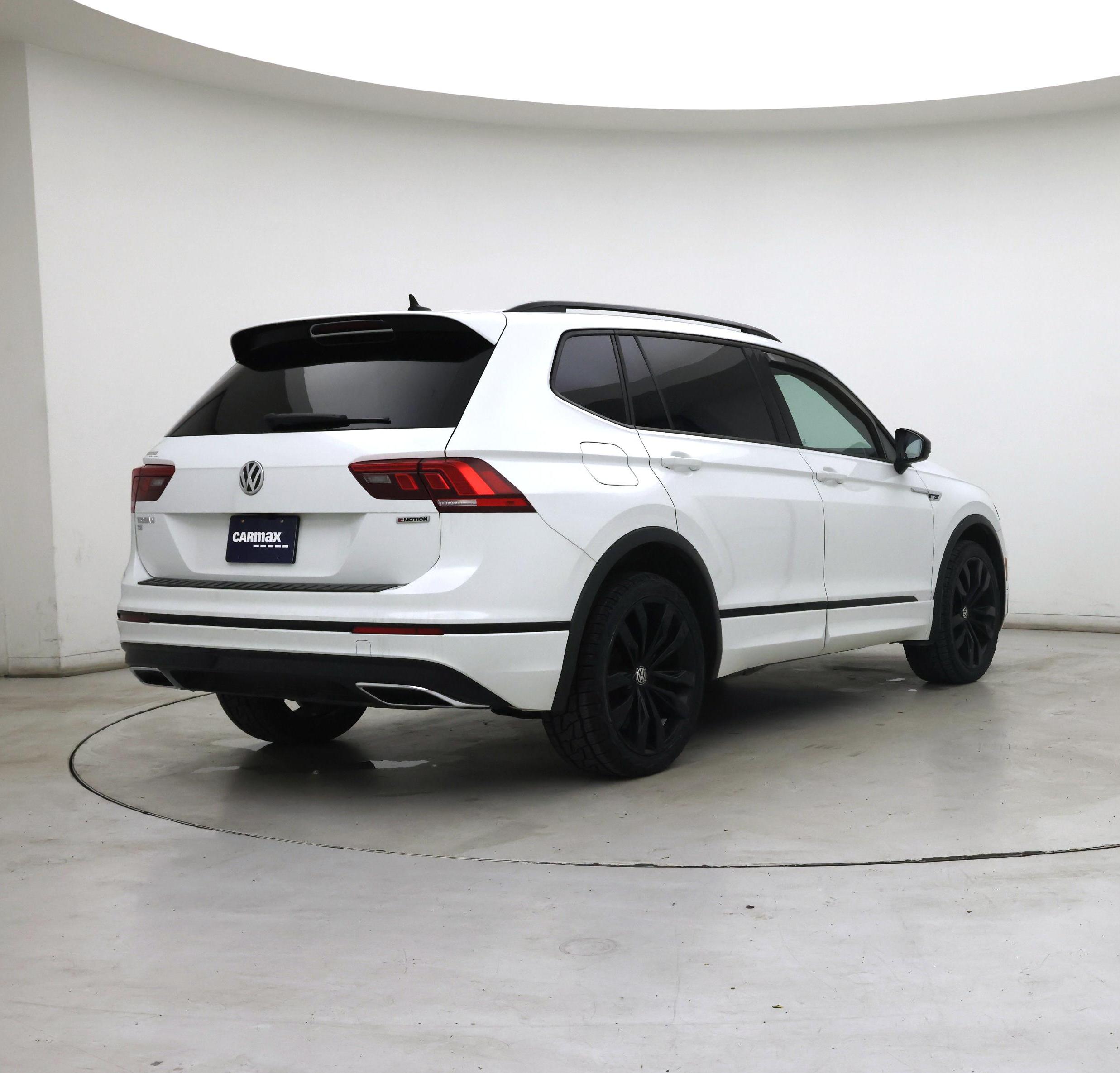 Thumbnail: 2020 Volkswagen Tiguan - 8