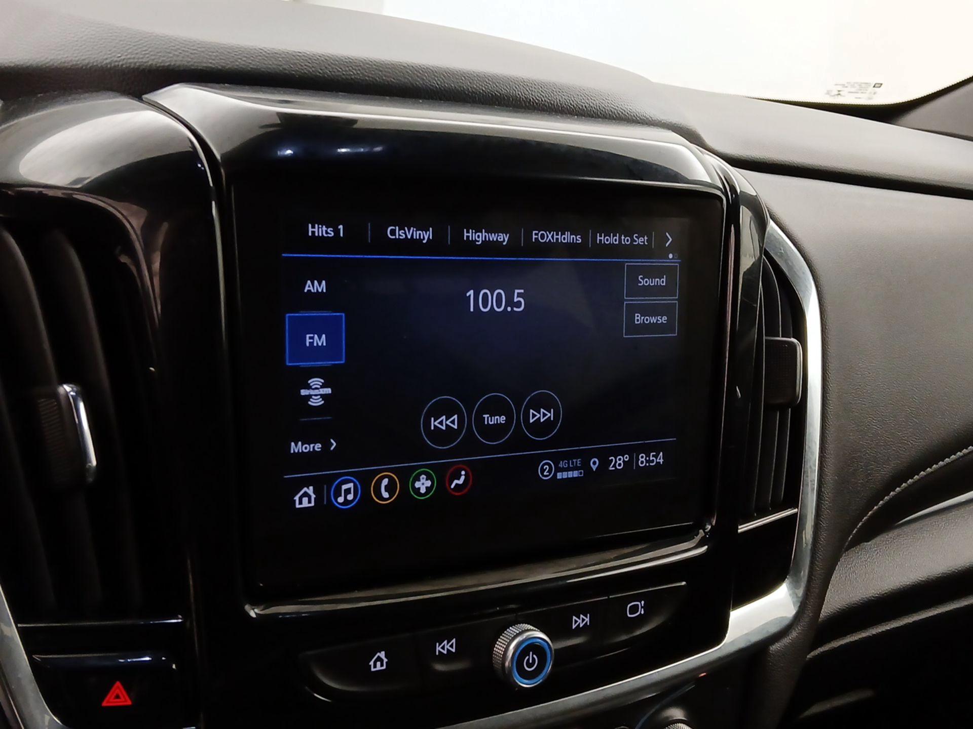 Thumbnail: 2023 Chevrolet Traverse - 15