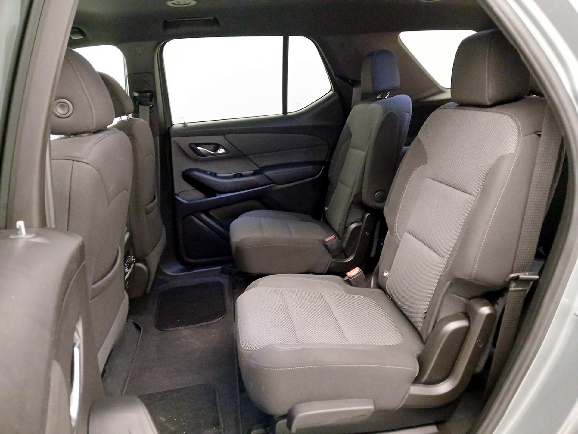 Thumbnail: 2023 Chevrolet Traverse - 19